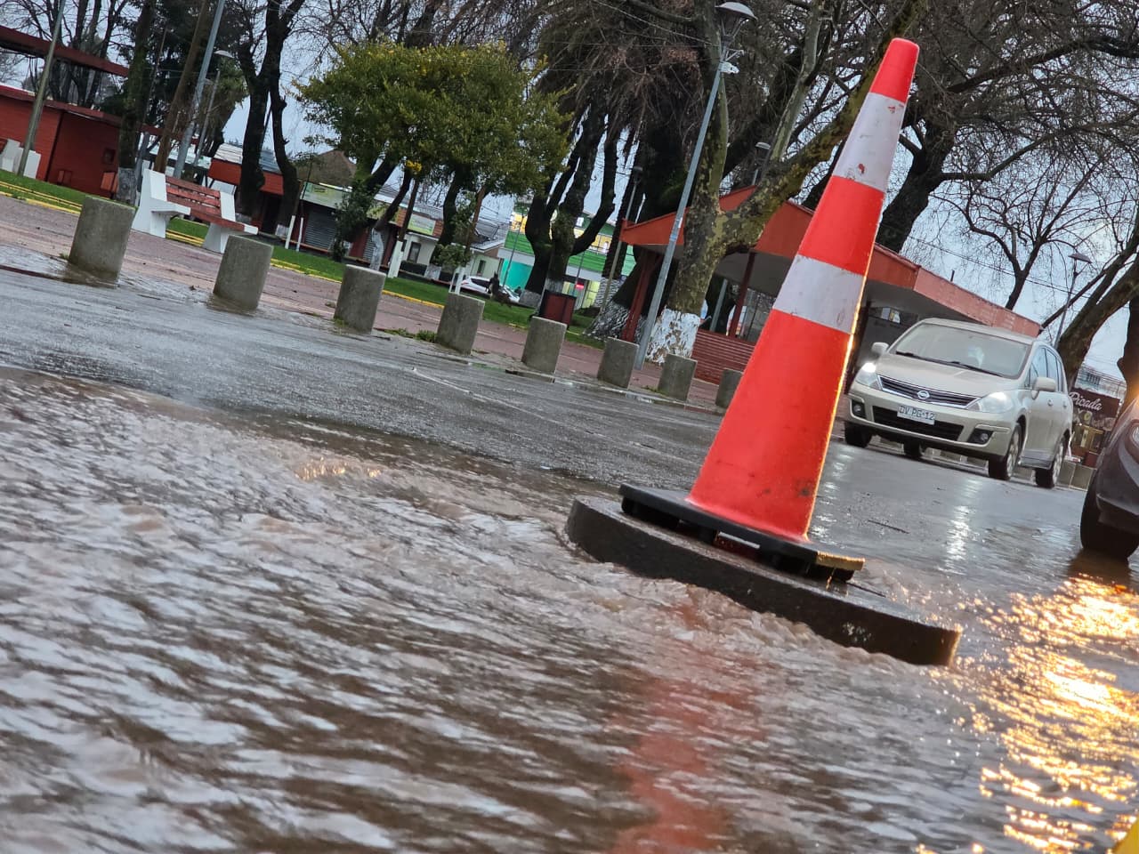 El Carmen reporta anegamiento de viviendas debido a colapso de alcantarillados provocado por intensas lluvias