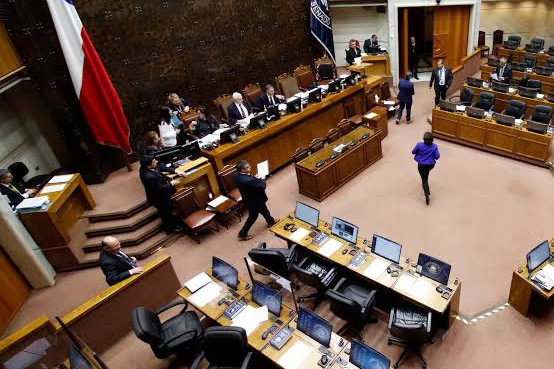 Senado despacha proyecto de Sala Cuna Universal y genera controversia en financiamiento: Votación revela descoordinaciones en el oficialismo