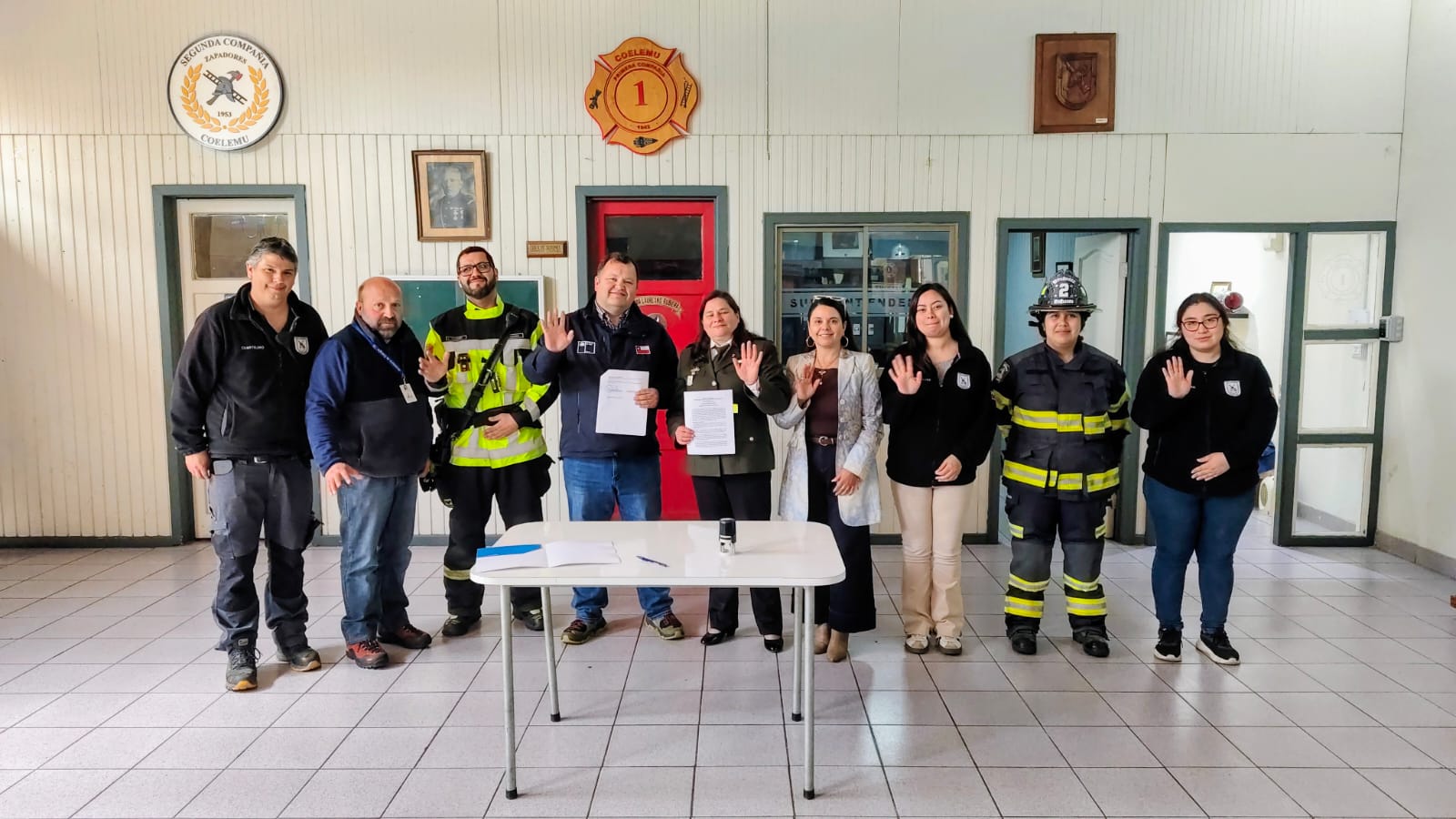 Ministerio de Energía firma convenio con Bomberos de Coelemu para instalar sistema solar térmico