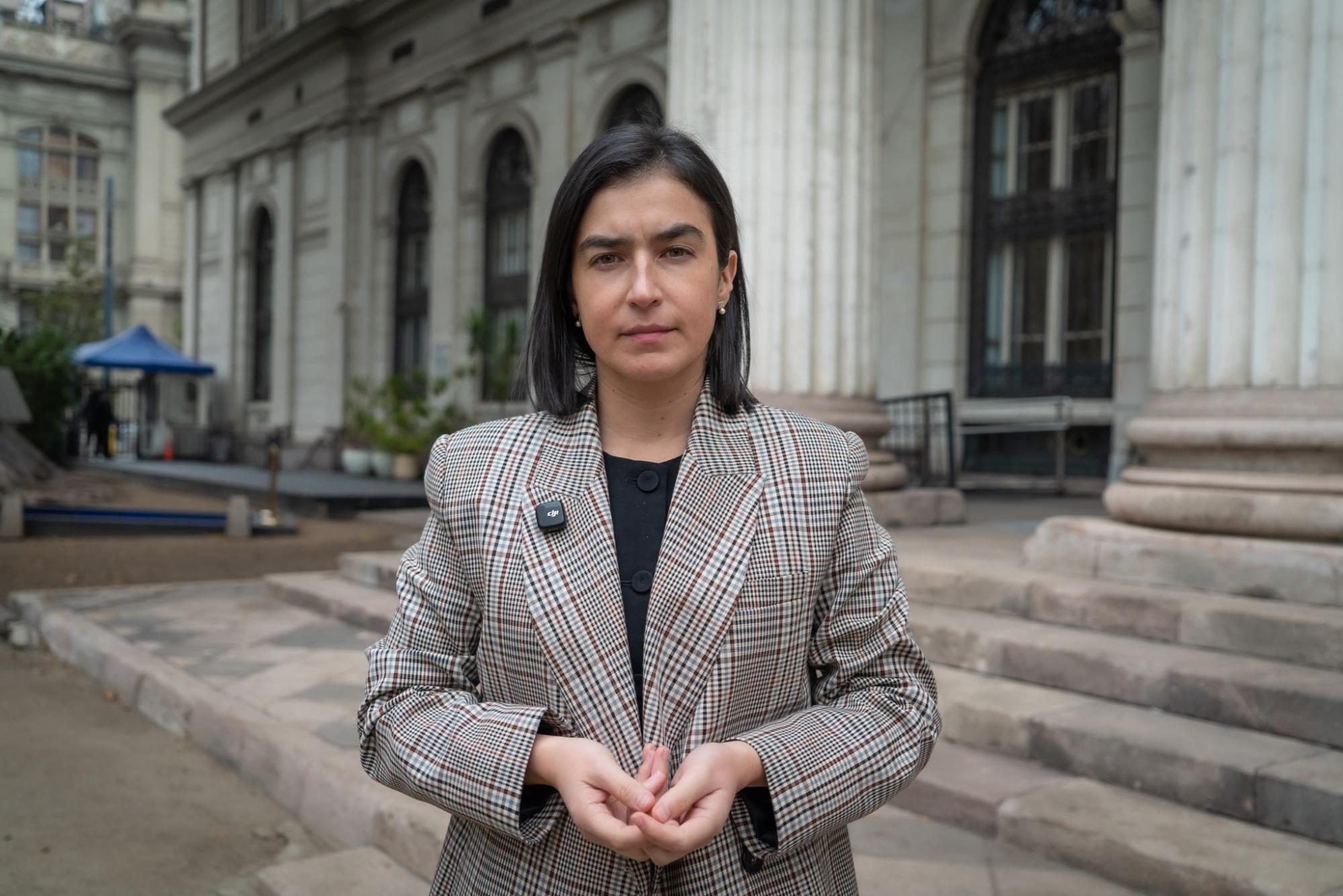 Diputada Paz Charpentier critica programa “Yo elijo mi PC” y aboga por una educación responsable y eficiente