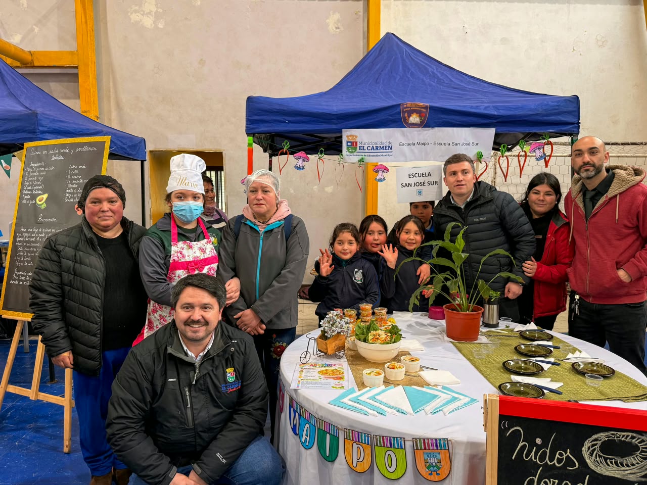 El Gimnasio Municipal de El Carmen fue escenario del Concurso de Recetas Escolares que promueve la alimentación saludable