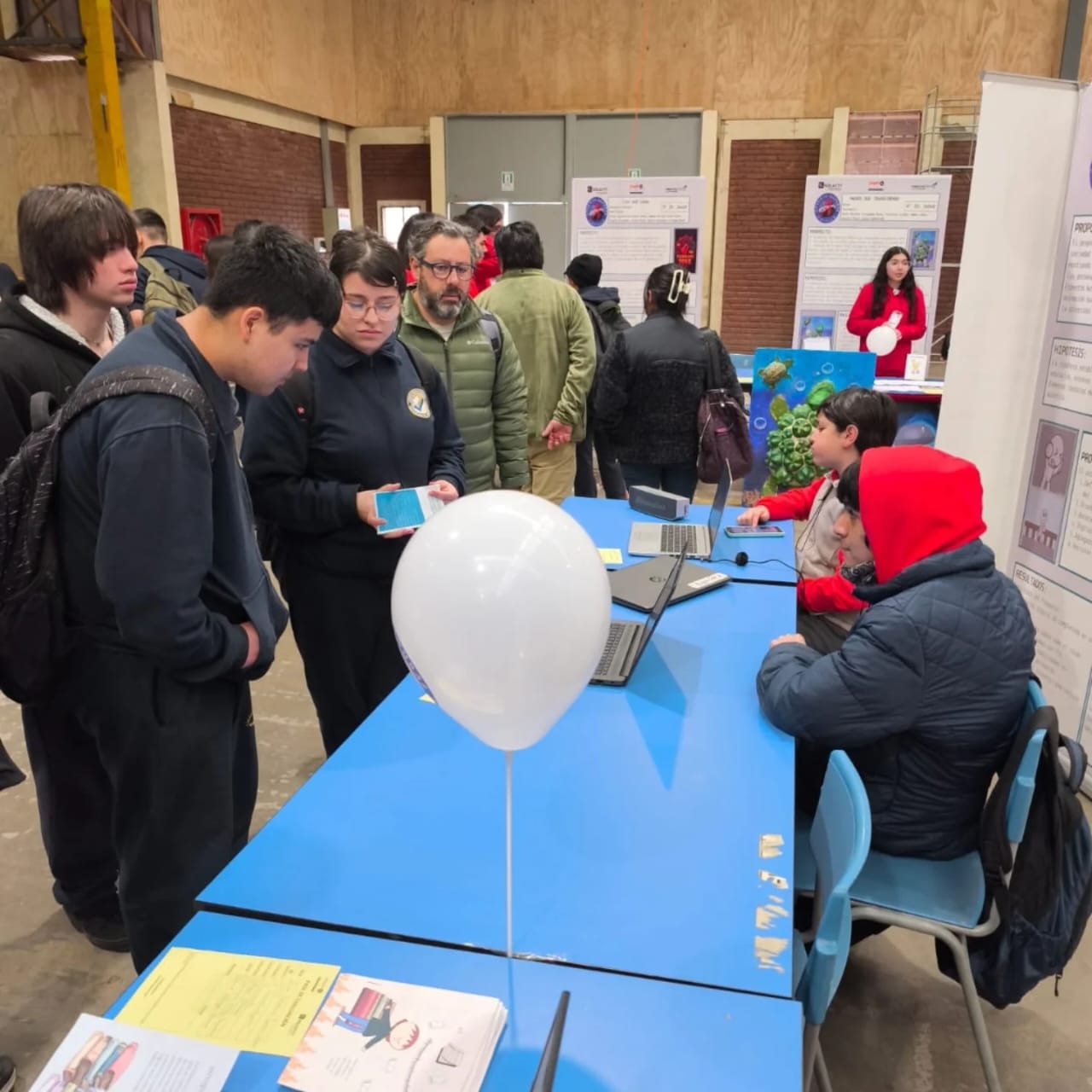 Colegio Alturas de Chillán brilló como sede del Robomatrix