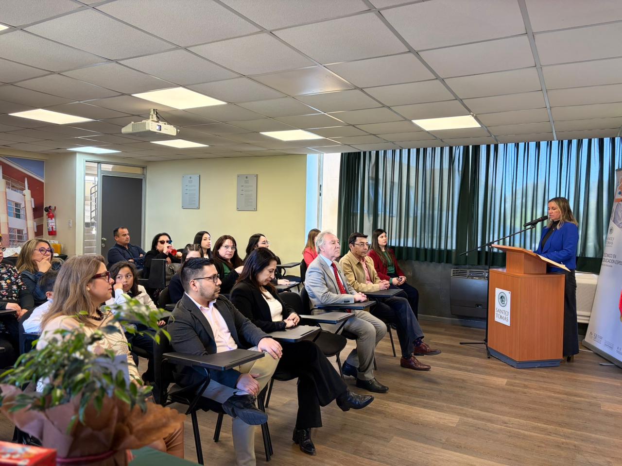 NP: Santo Tomás consolida proyecto de estimulación temprana en la Escuela Arturo Merino Benítez