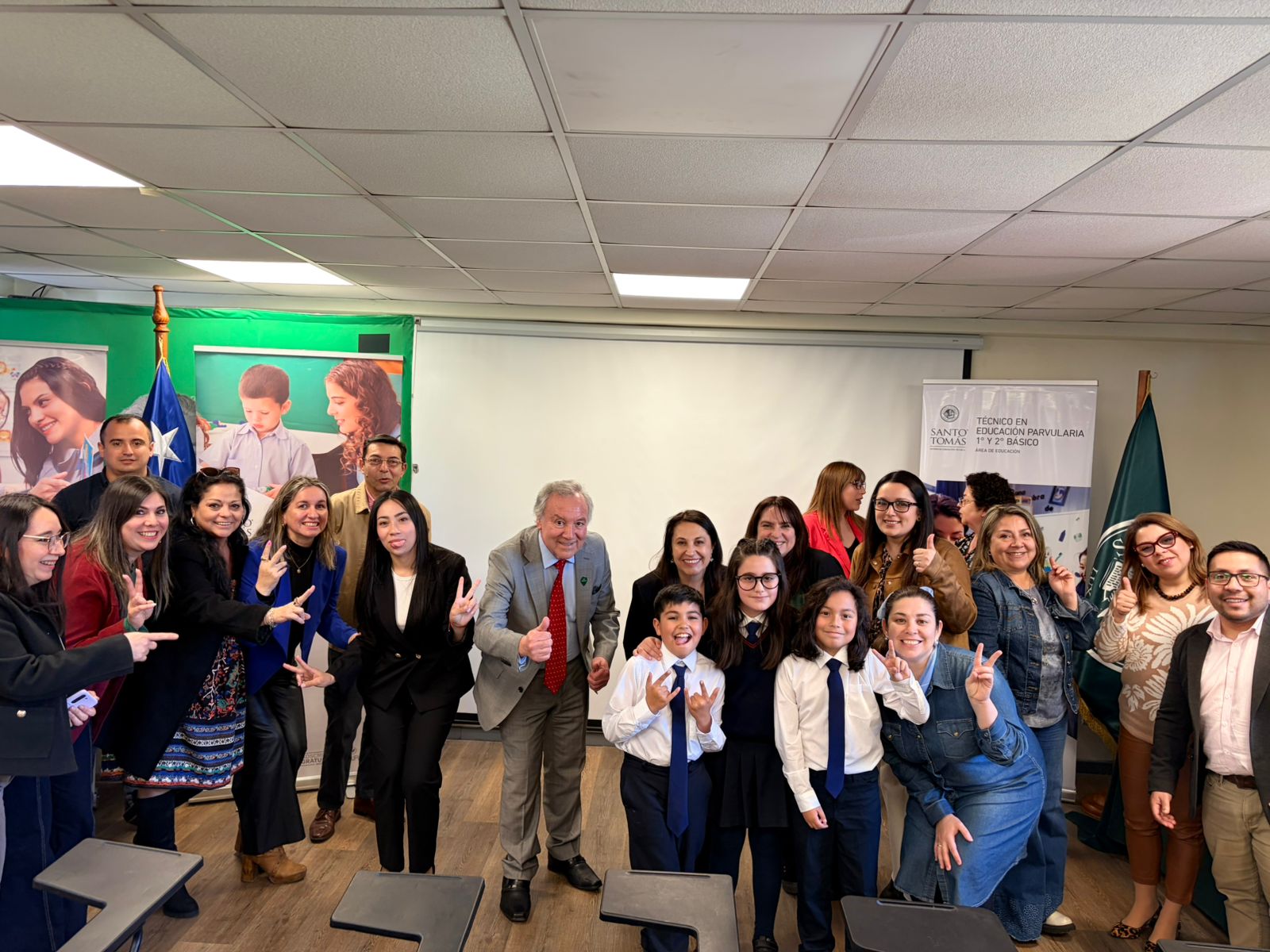 Santo Tomás implementa innovador proyecto educativo de estimulación temprana en la Escuela Arturo Merino Benítez