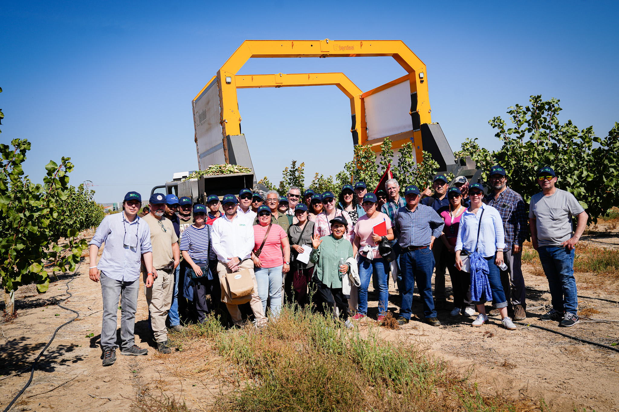 GIRA TECNOLOGICA ESPAÑA Y PORTUGAL REALIZAN 21 AGRICULTORES DE ÑUBLE