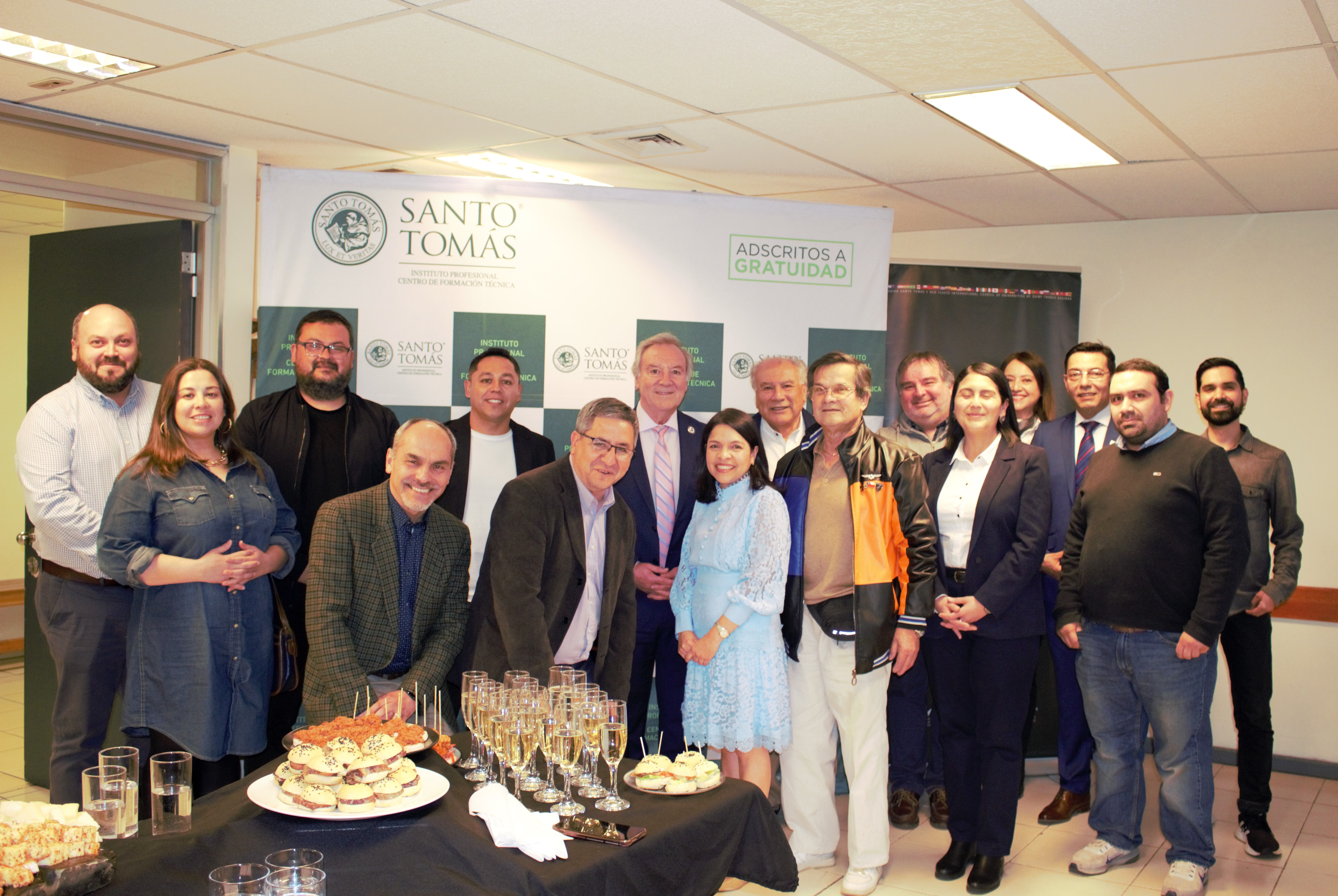 Celebración del Día del Trabajador Radial Reconoce la Importancia de la Comunicación en Chile