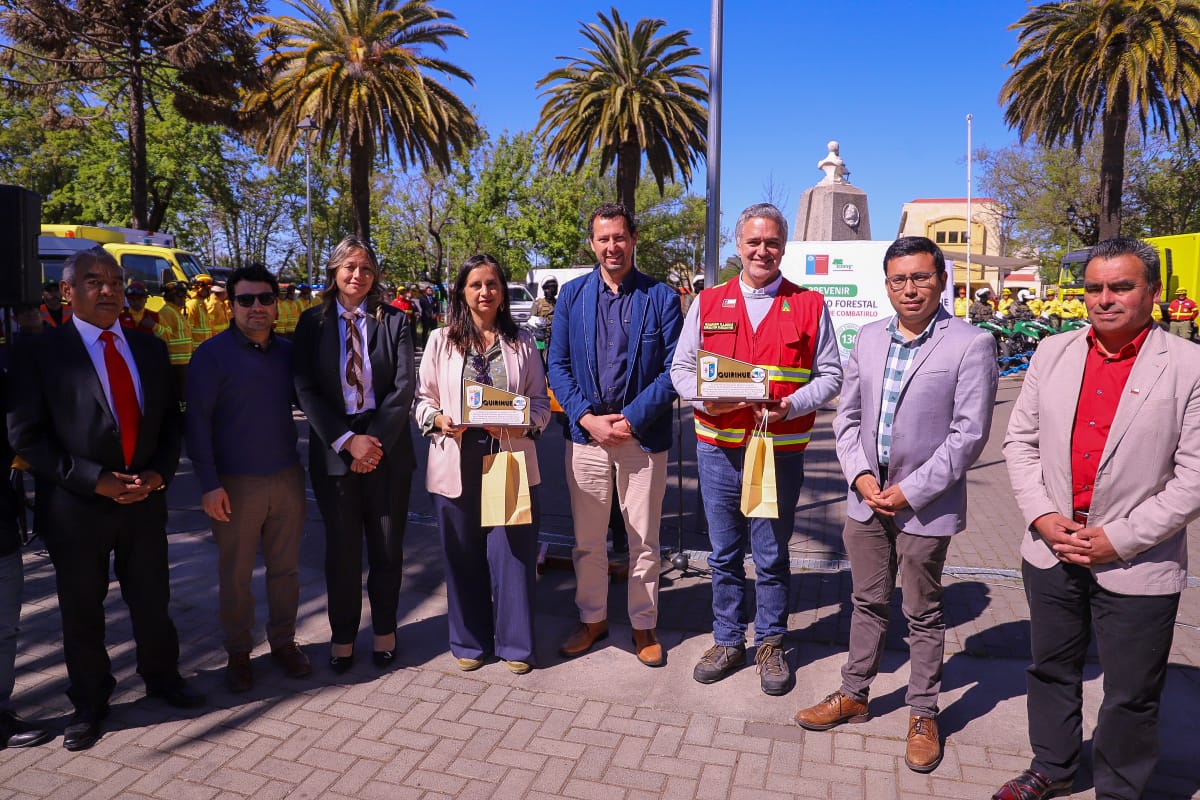 Comunicado de prensa Minagri - Ministra Fernández presenta Plan 2025-2026 para la prevención y combate de incendios forestales en la región de Ñuble