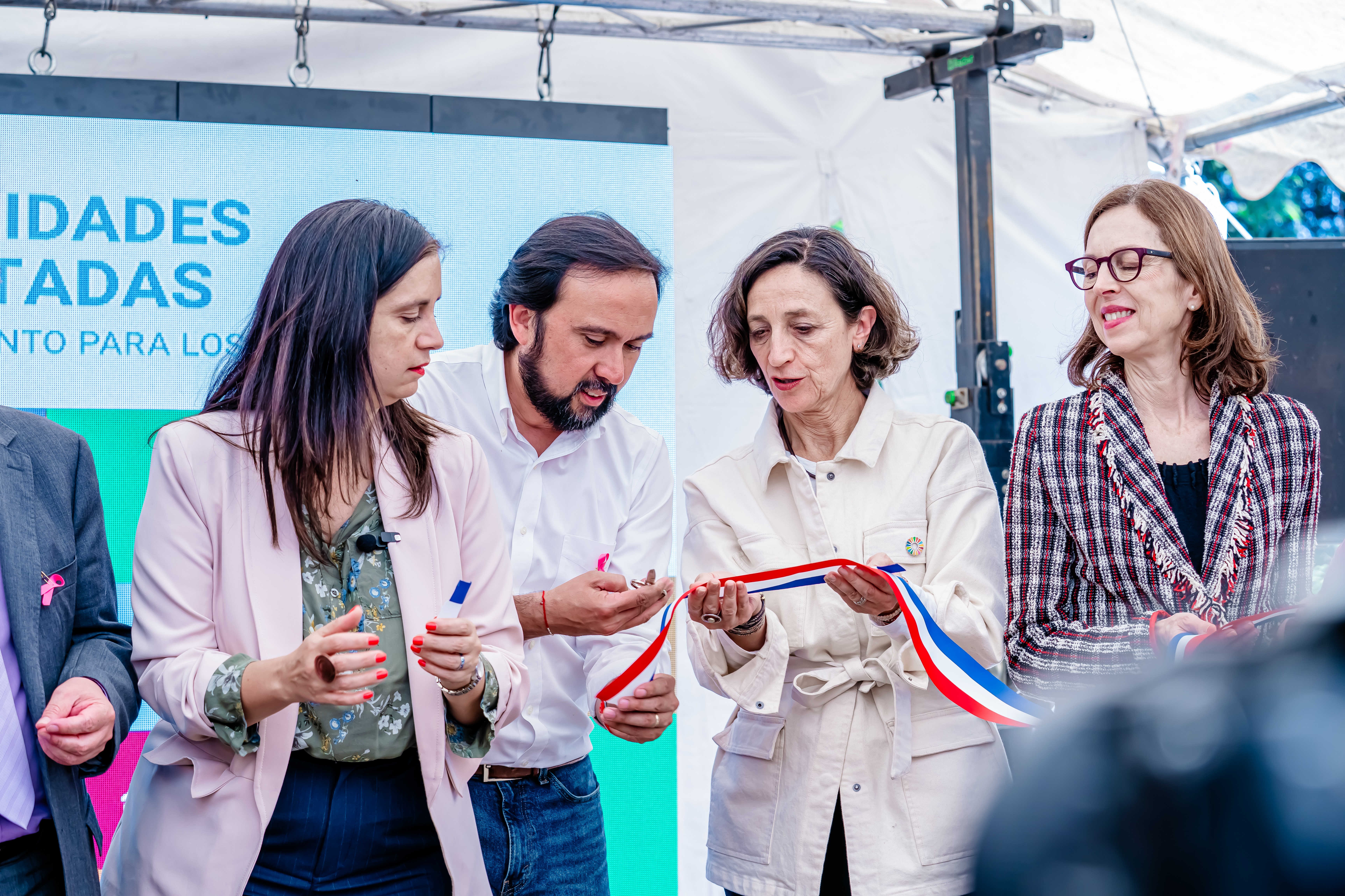 Proyecto "Comunidades Conectadas" Busca Reducir la Brecha Digital en Zonas Rurales de Chile