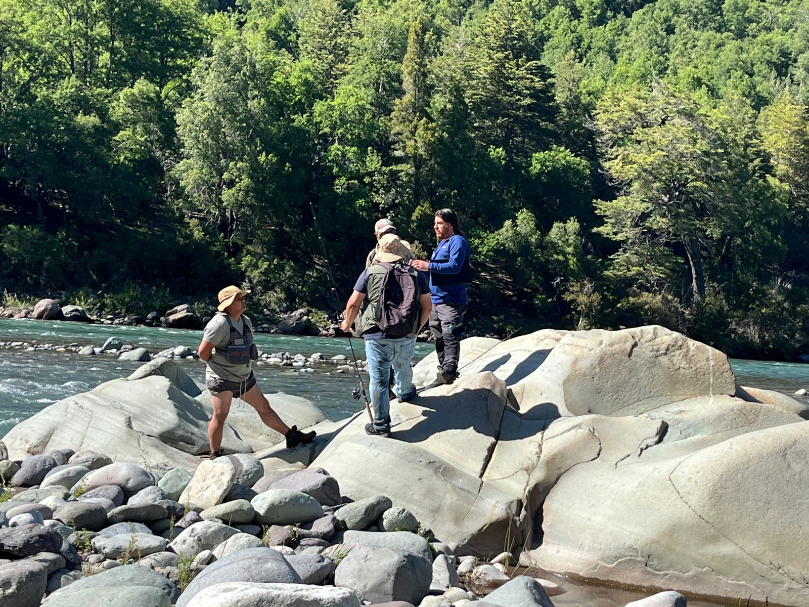 Se adelanta la temporada de pesca recreativa en la región de Ñuble al 17 de octubre de 2025