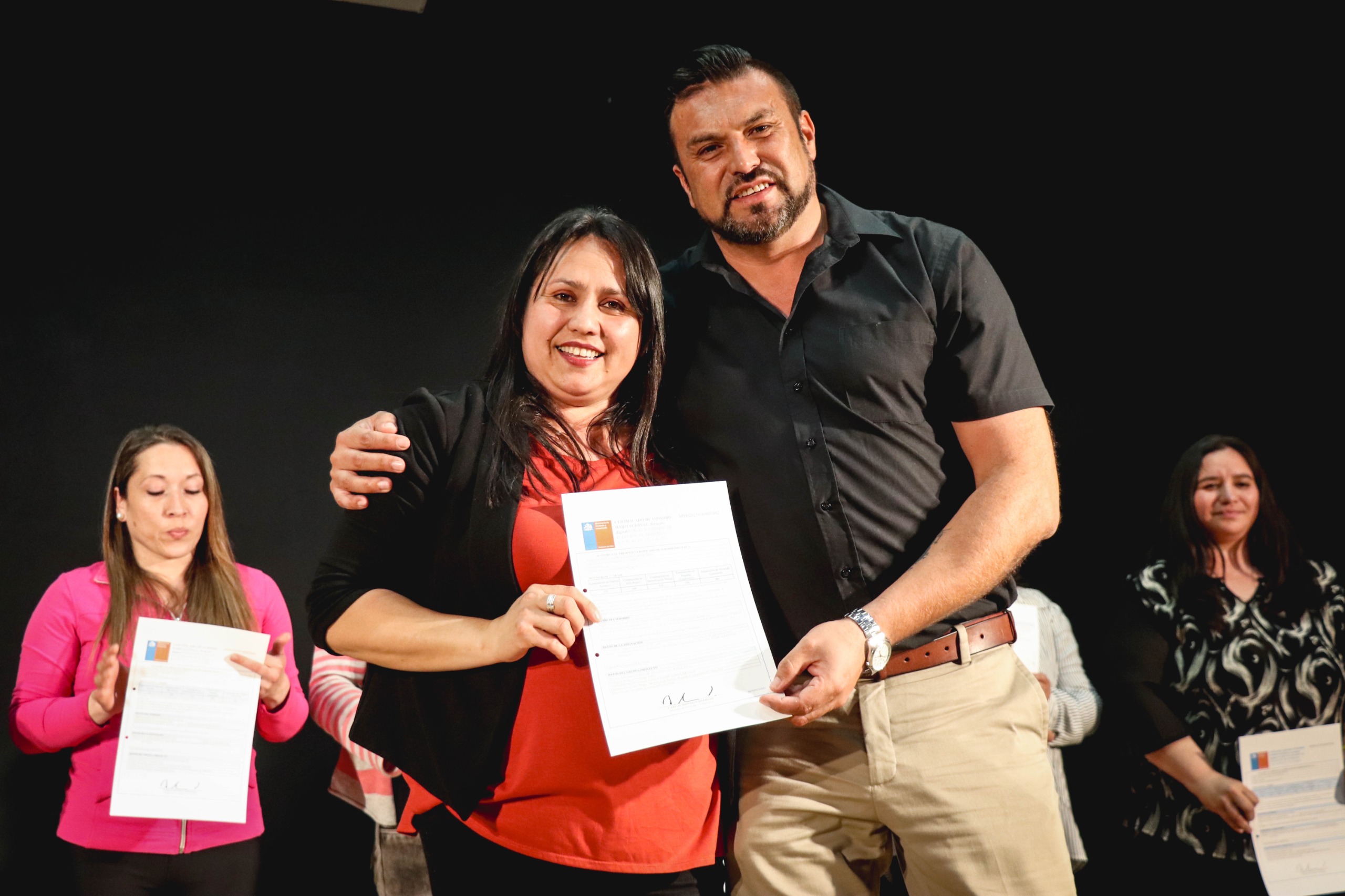 118 familias de Chillán Viejo reciben subsidio habitacional