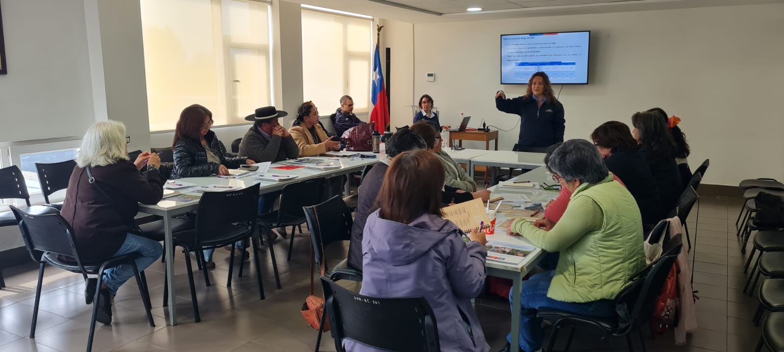 Mujeres del Maule impulsan su desarrollo en la agricultura mediante un programa de riego tecnificado