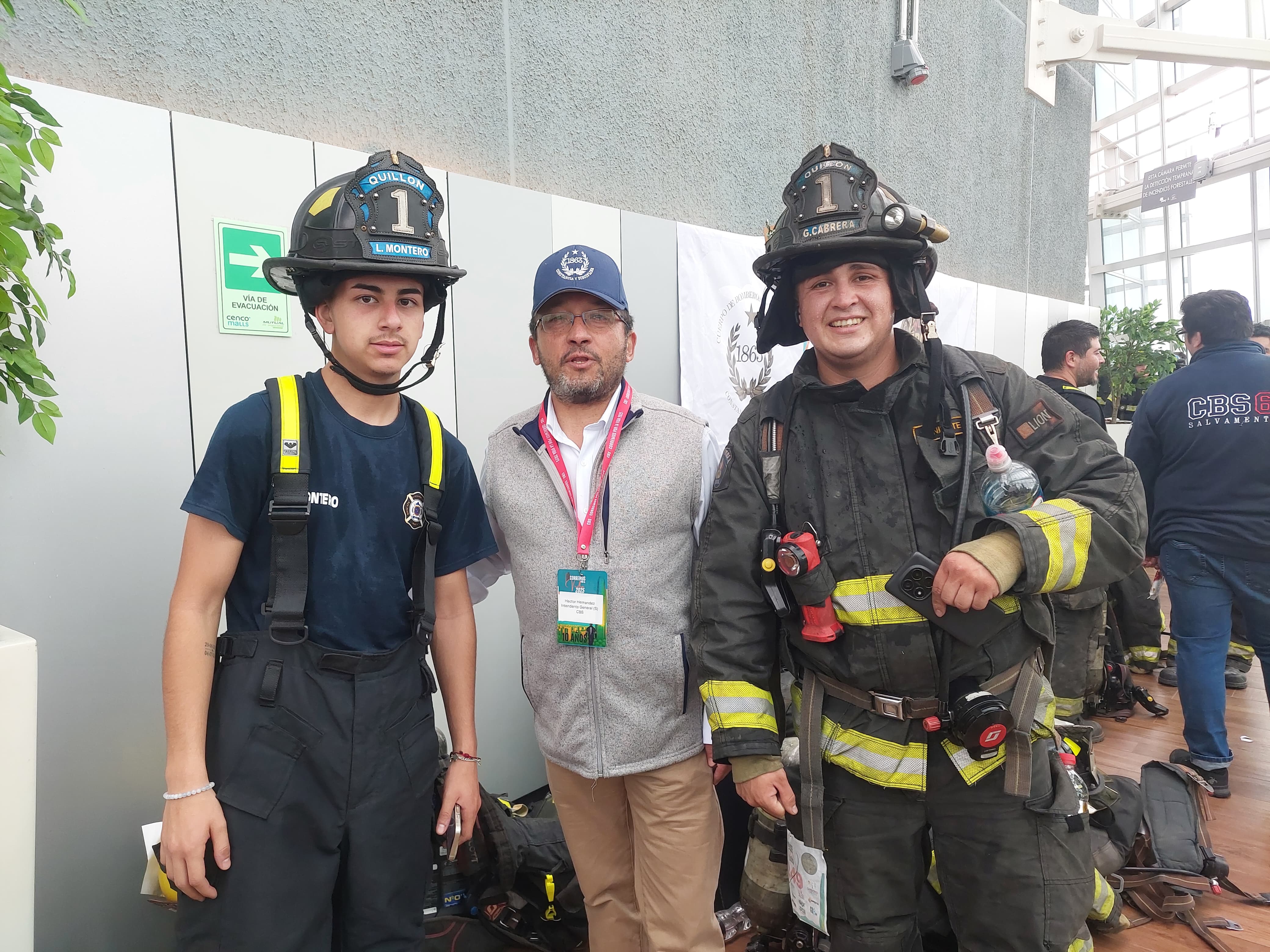 Récord de 2.300 bomberos celebran 10° aniversario  de “Corremos por la Vida” en el Costanera Center