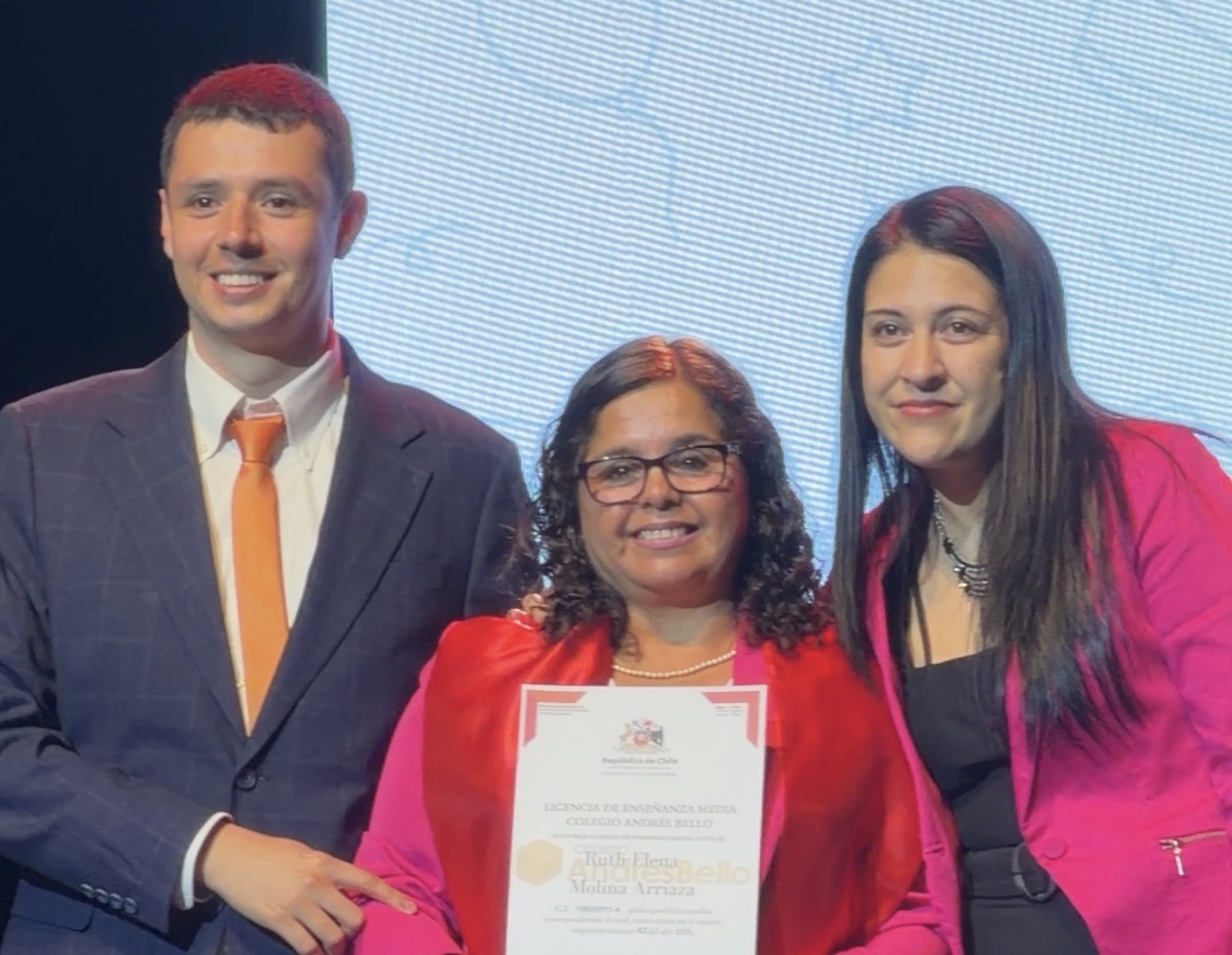 El Colegio Andrés Bello de Chillán Celebra la Licenciatura de la Generación 2025