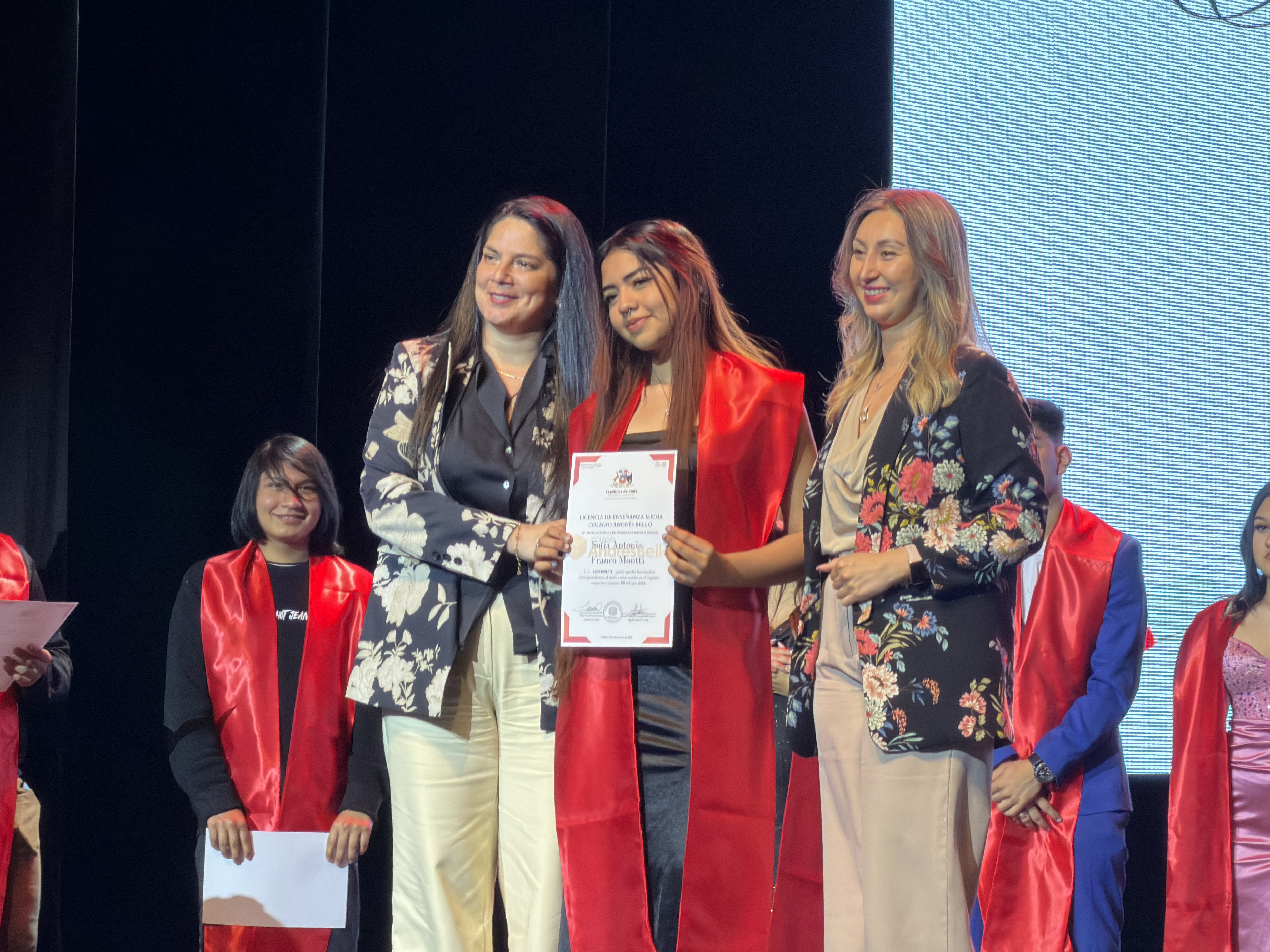 El Colegio Andrés Bello de Chillán Celebra la Licenciatura de la Generación 2025