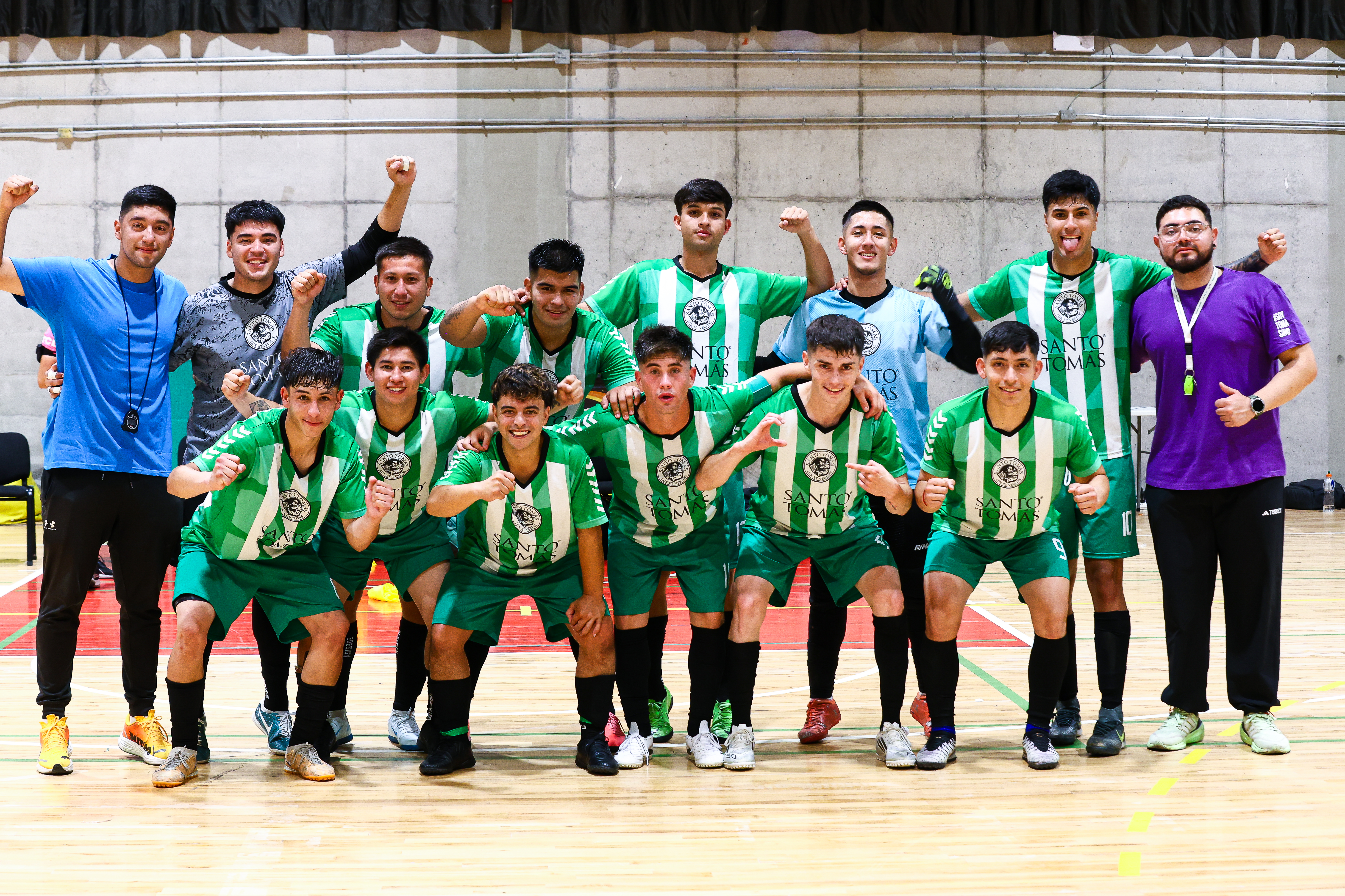 Santo Tomás Chillán se destaca en futsal al lograr importantes victorias en 2025