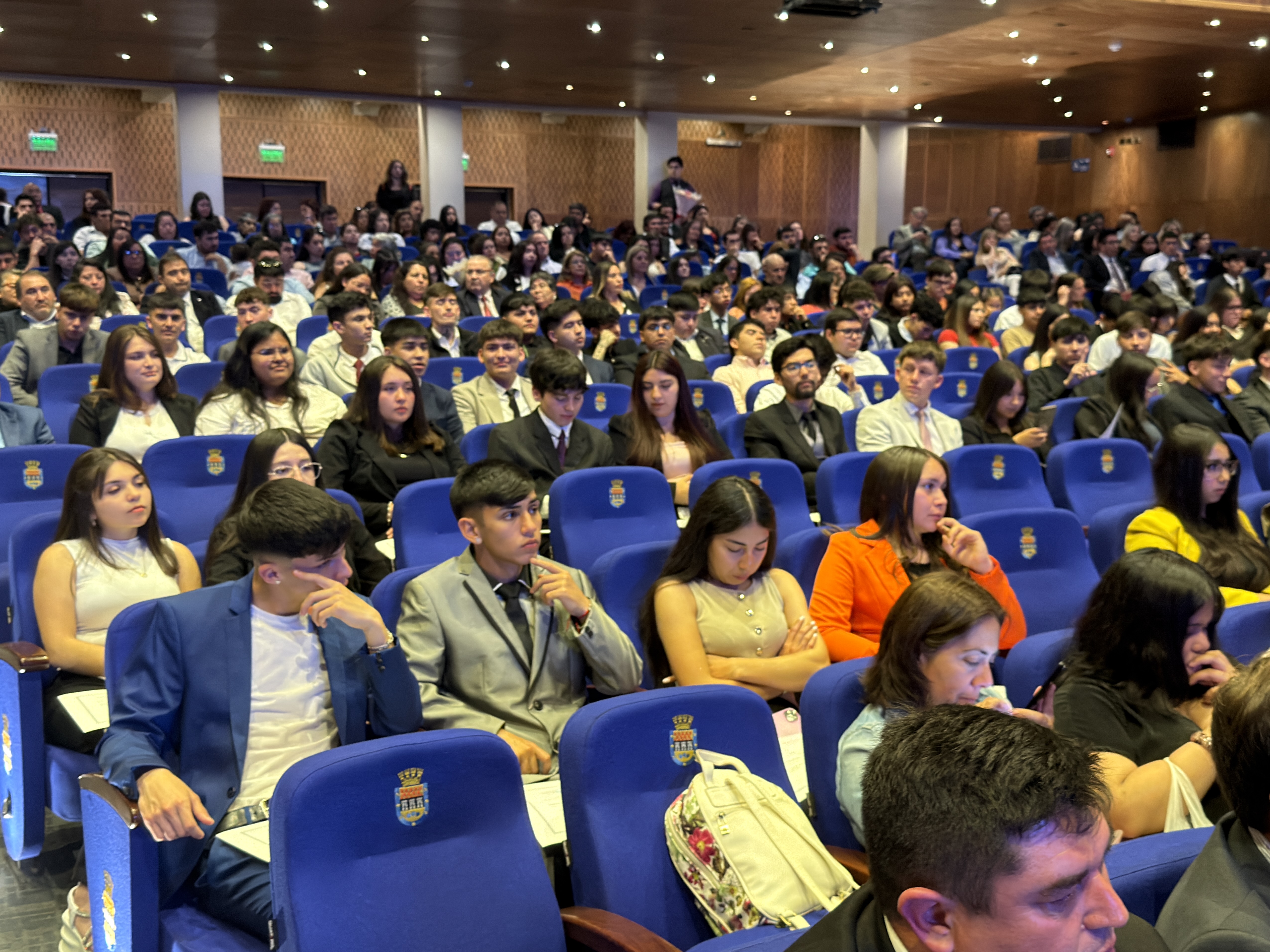 Liceo Bicentenario INSUCO de Chillán Celebra Titulación del Año 2025 en Diversas Carreras Técnicas
