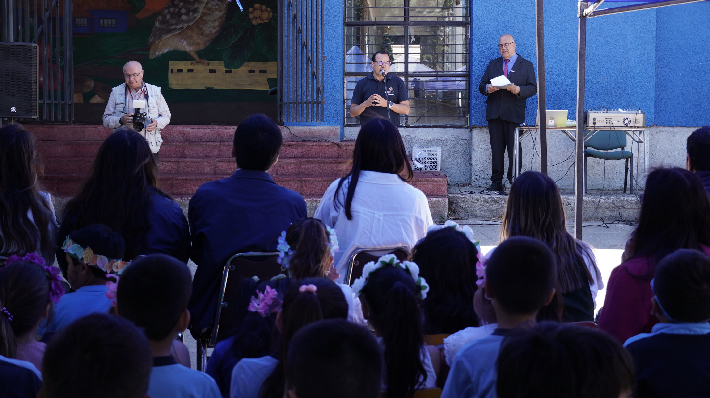 QMB Rucapequén: Inauguración Mural Flora y Fauna Escuela Básica