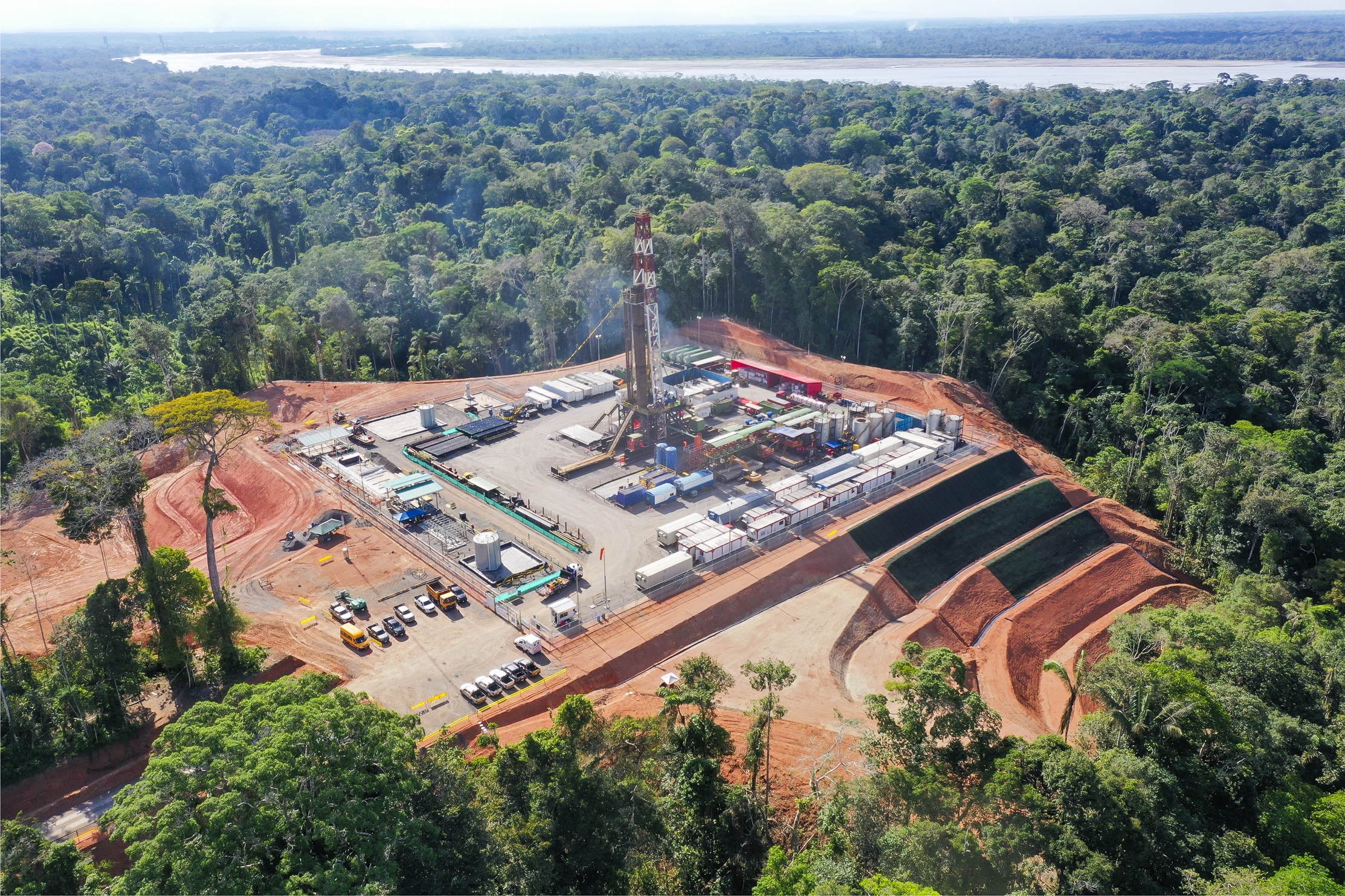 Enap anuncia un significativo hallazgo de petróleo en Ecuador, un avance estratégico para la empresa