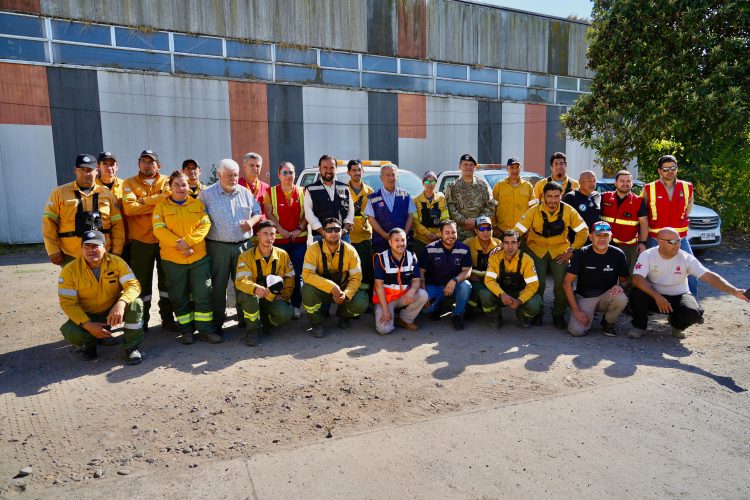 Brigada de Neuquén de Argentina llega a reforzar el combate de incendios forestales en Ñuble