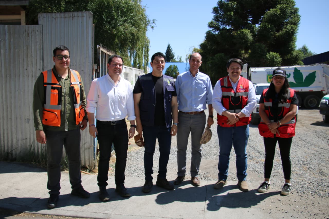 Despliegan entrega de ayudas reunidas con aportes de El Carmen, Colina y María Pinto en Ñuble