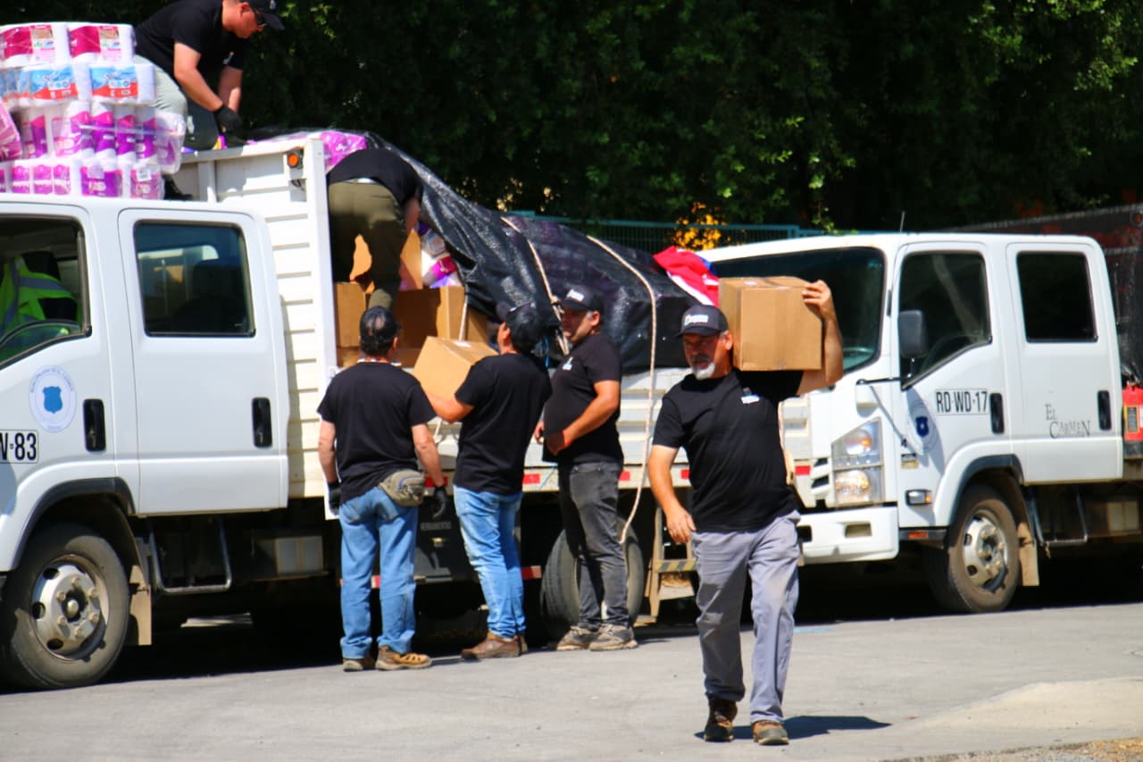 Despliegan entrega de ayudas reunidas con aportes de El Carmen, Colina y María Pinto en Ñuble