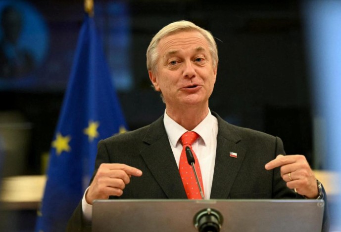 José Antonio Kast critica los movimientos sociales desde Bruselas, enfatizando su visión sobre el feminismo, animalismo y ambientalismo