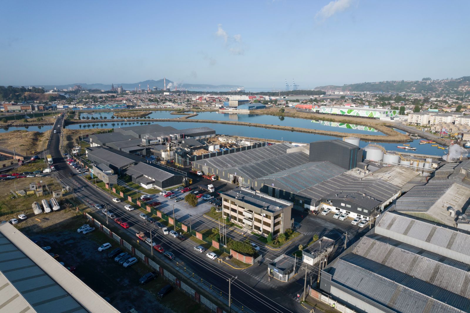 La empresa pesquera Landes solicita compensación al Estado por daños derivados de nueva legislación pesquera