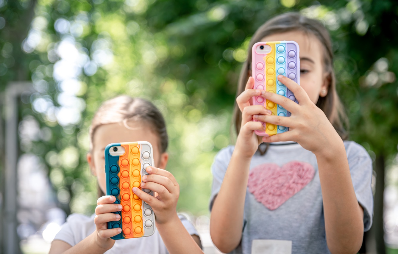 Aumento de retos virales en Chile expone a niños y adolescentes a riesgos de salud