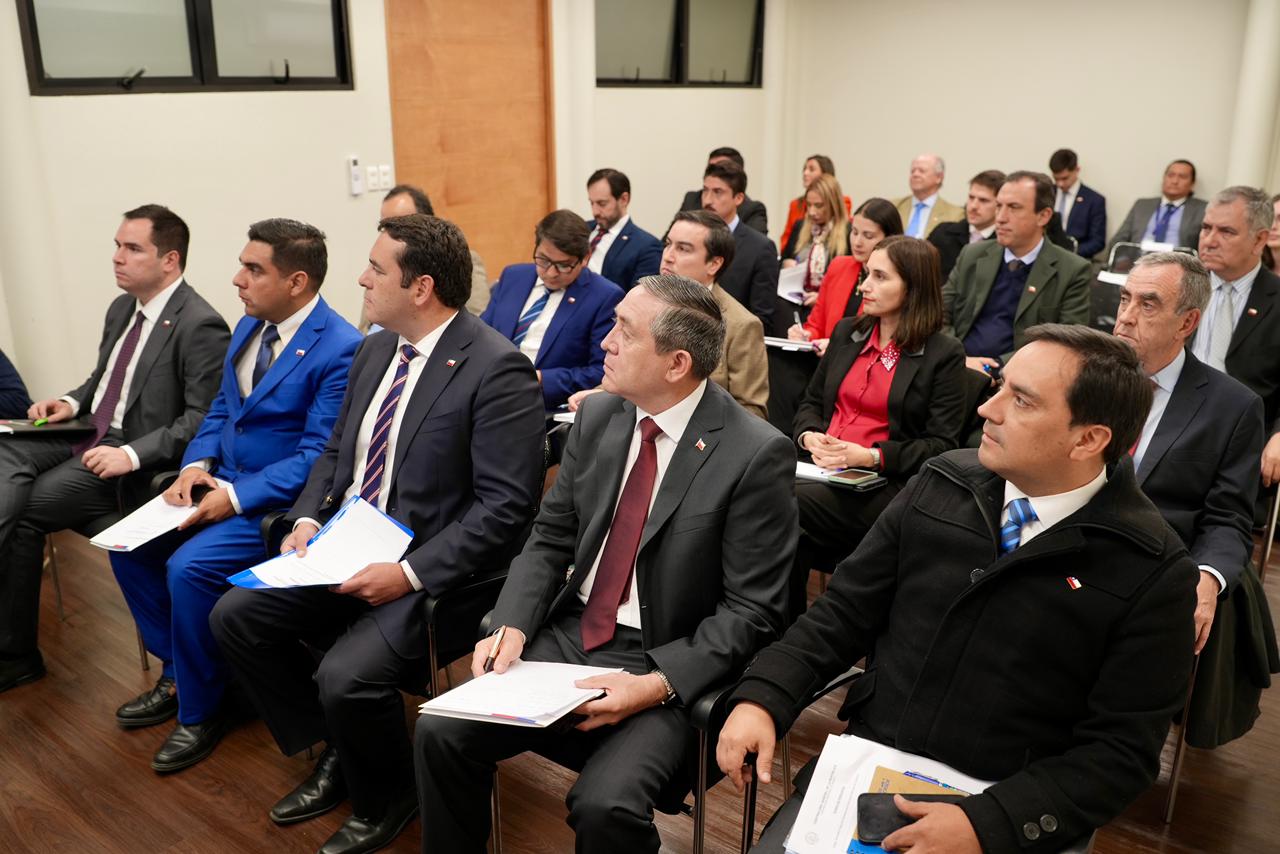 COMUNICADO: DELEGADO PRESIDENCIAL REALIZA GABINETE REGIONAL EN CONTRALORÍA CON CAPACITACIÓN EN PROBIDAD Y TRANSPARENCIA