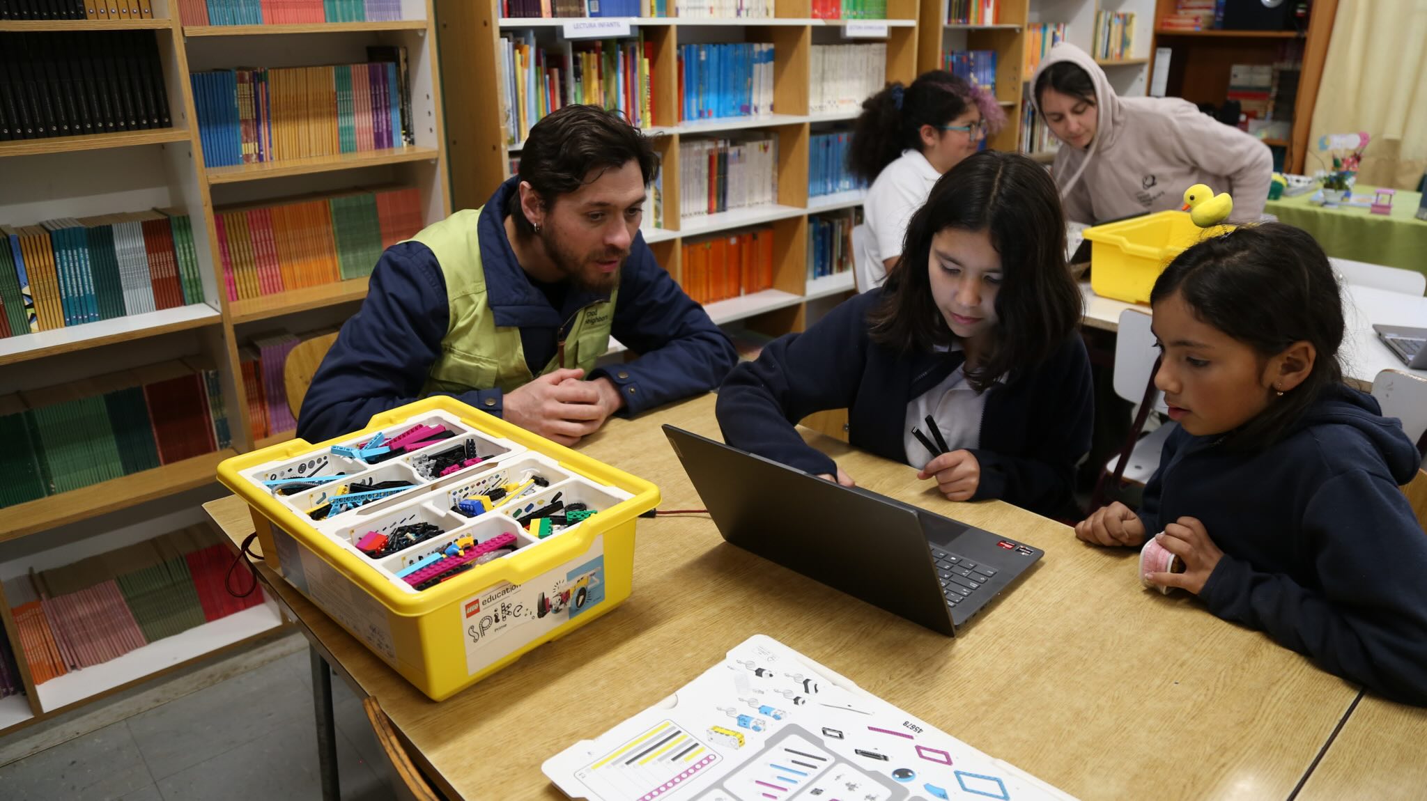 La robótica en las aulas chilenas: un enfoque innovador para fomentar la convivencia escolar