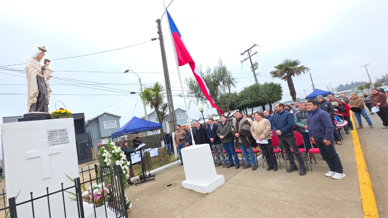 Comuna de El Carmen celebra sus 173 años con ceremonia de ofrenda floral a la Virgen