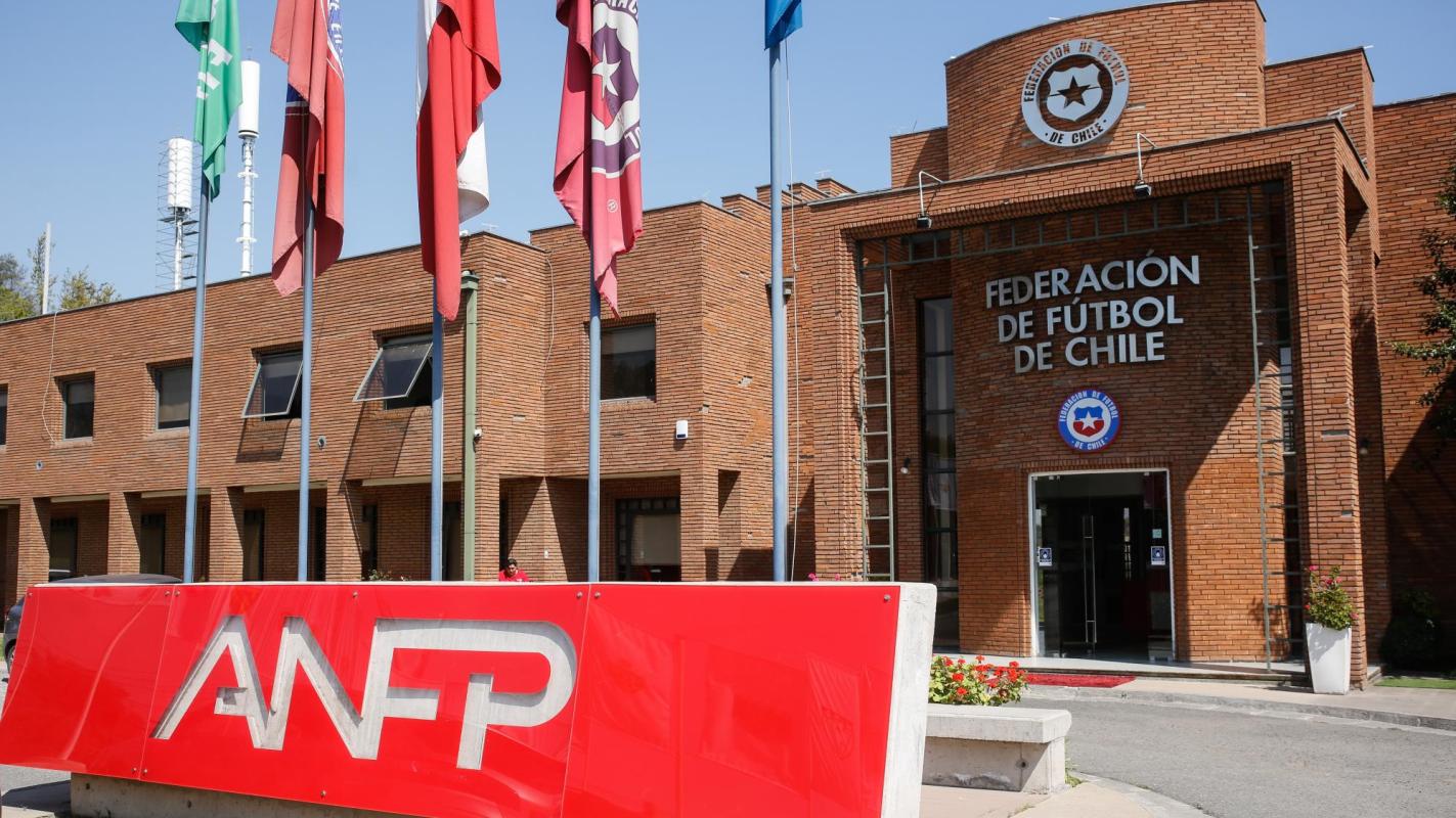 Emergencia Preventiva por Lluvias y Vientos: ANFP Suspende Fechas de Liga de Ascenso y Liga Femenina en Todo el País