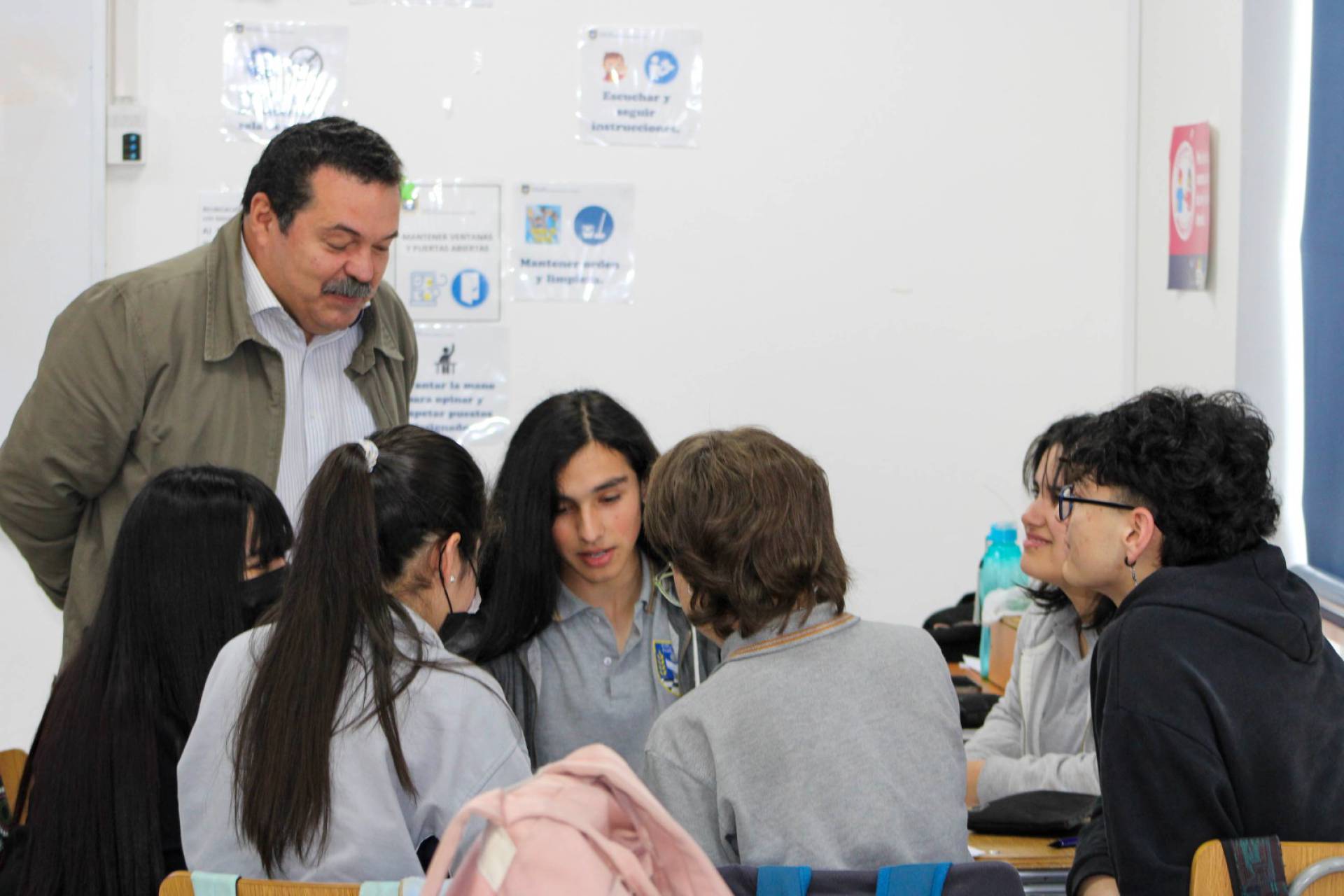 Seremi de Educación invita a sostenedores a postular al programa de Liceos Bicentenario