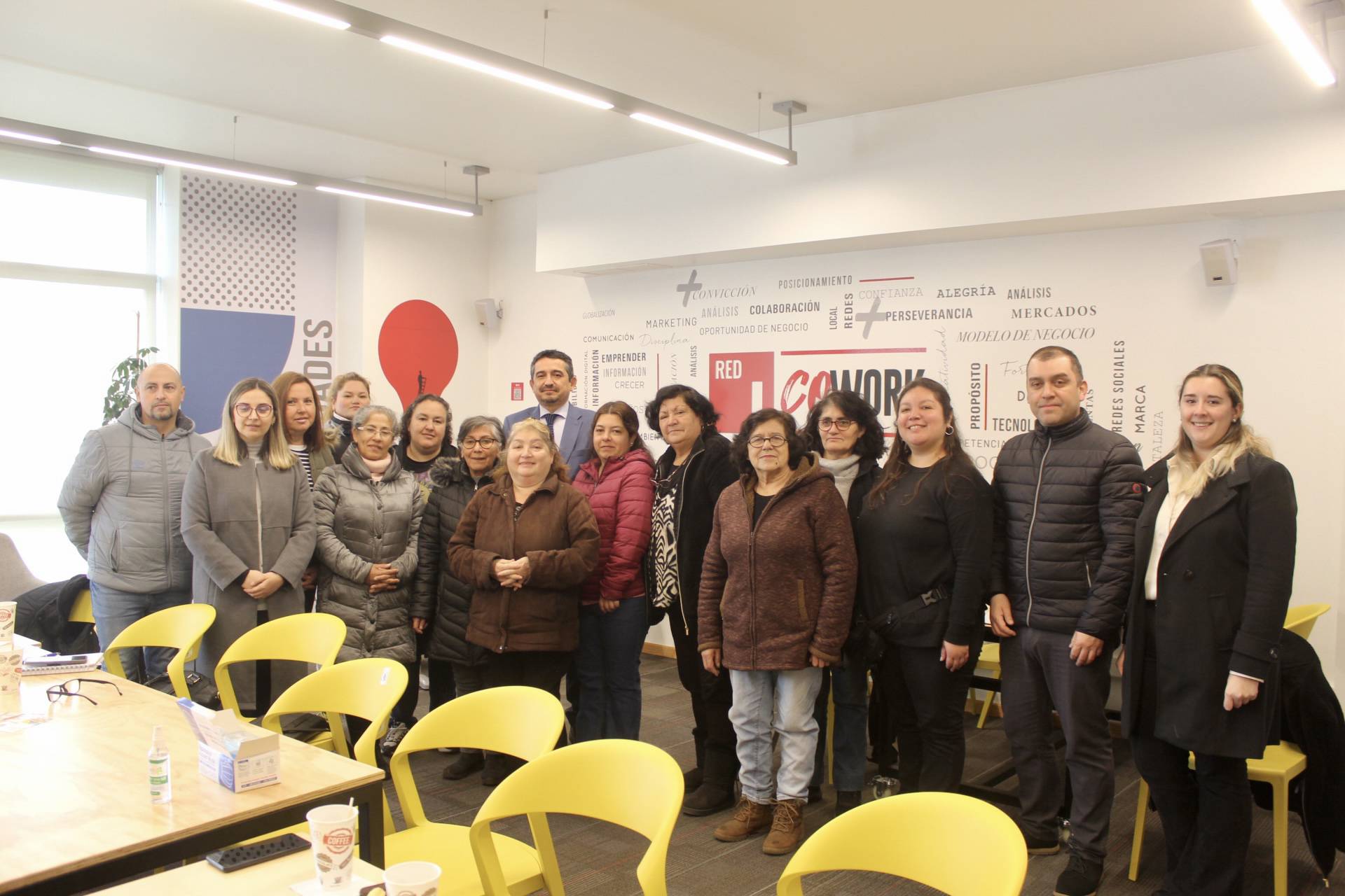 14 emprendedores apoyados por FOSIS conocieron las obligaciones tributarias para Pymes en Inacap Chillán