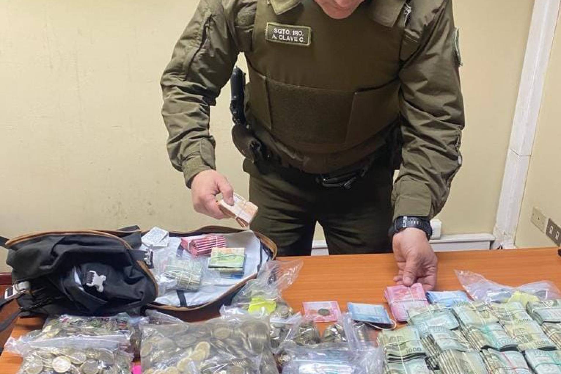 Carabineros detuvo a uno de los antisociales que esta madrugada asaltó Peaje Santa Clara en Pemuco
