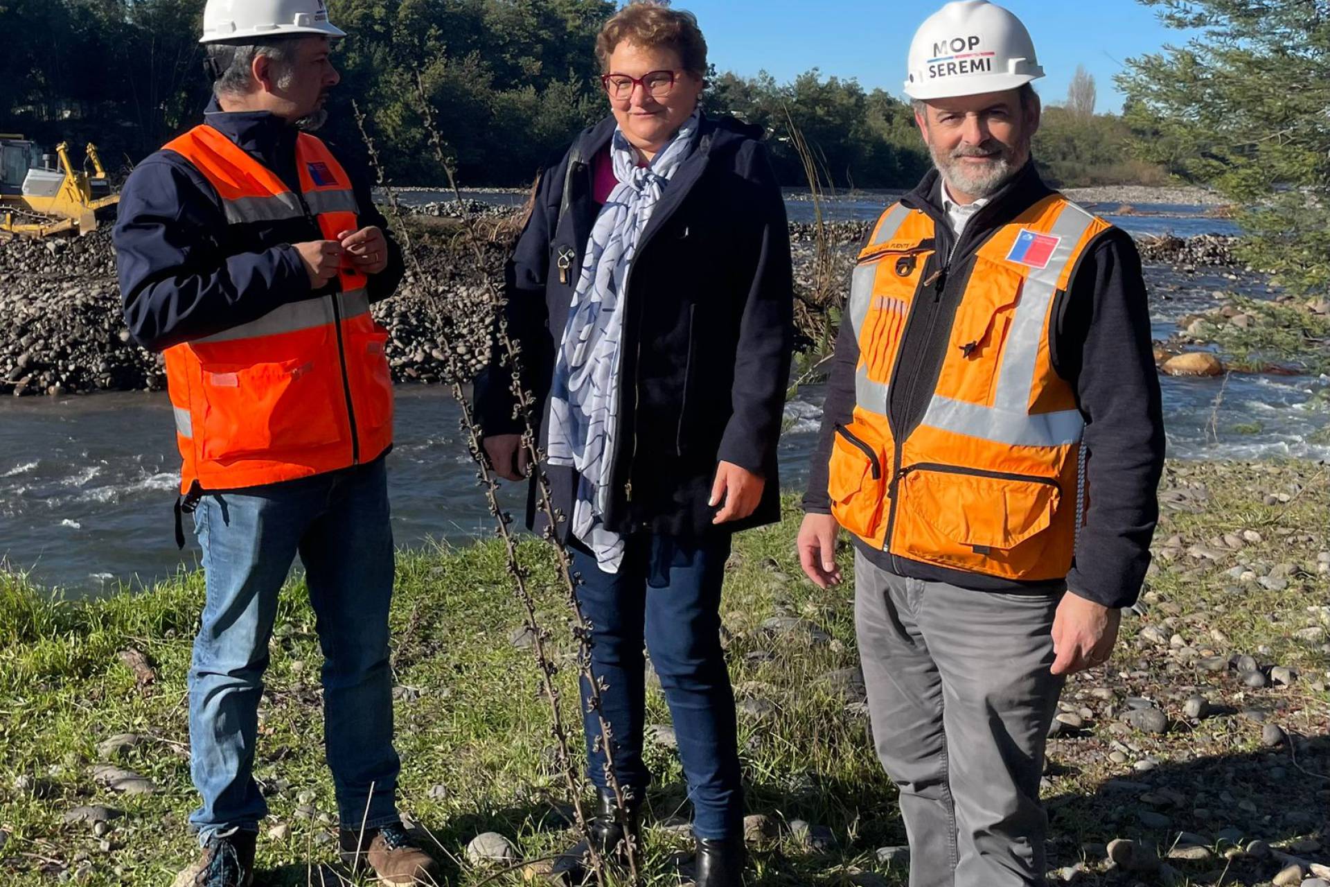 MOP invierte más de 200 millones de pesos para reencauzar el río Chillán tras emergencias