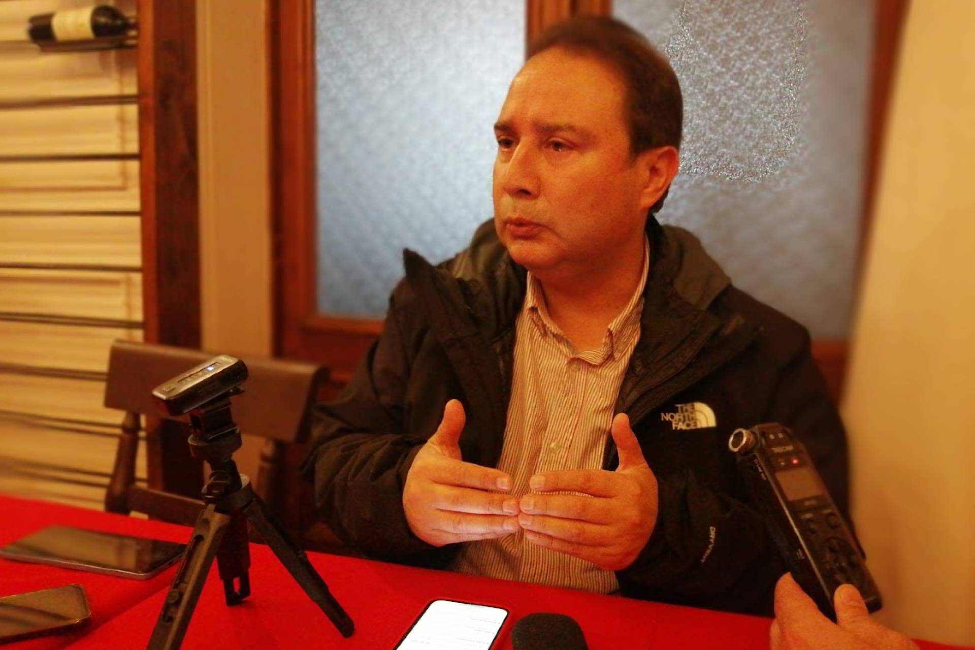 Diputados RN envían carta a ministro Marcel por obligación de grabado de patentes en automóviles