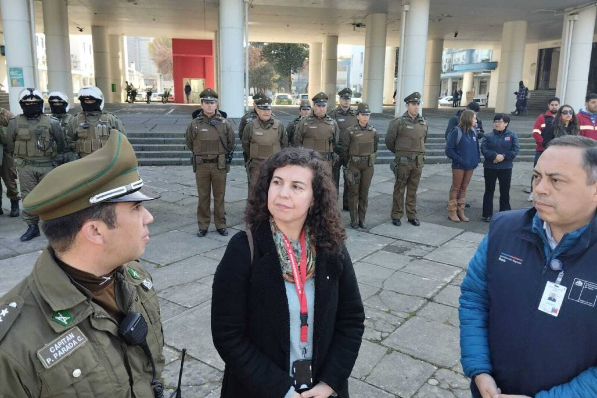 Carabineros y entidades municipales y regionales fiscalizaron comercio ambulante en el centro de Chillán
