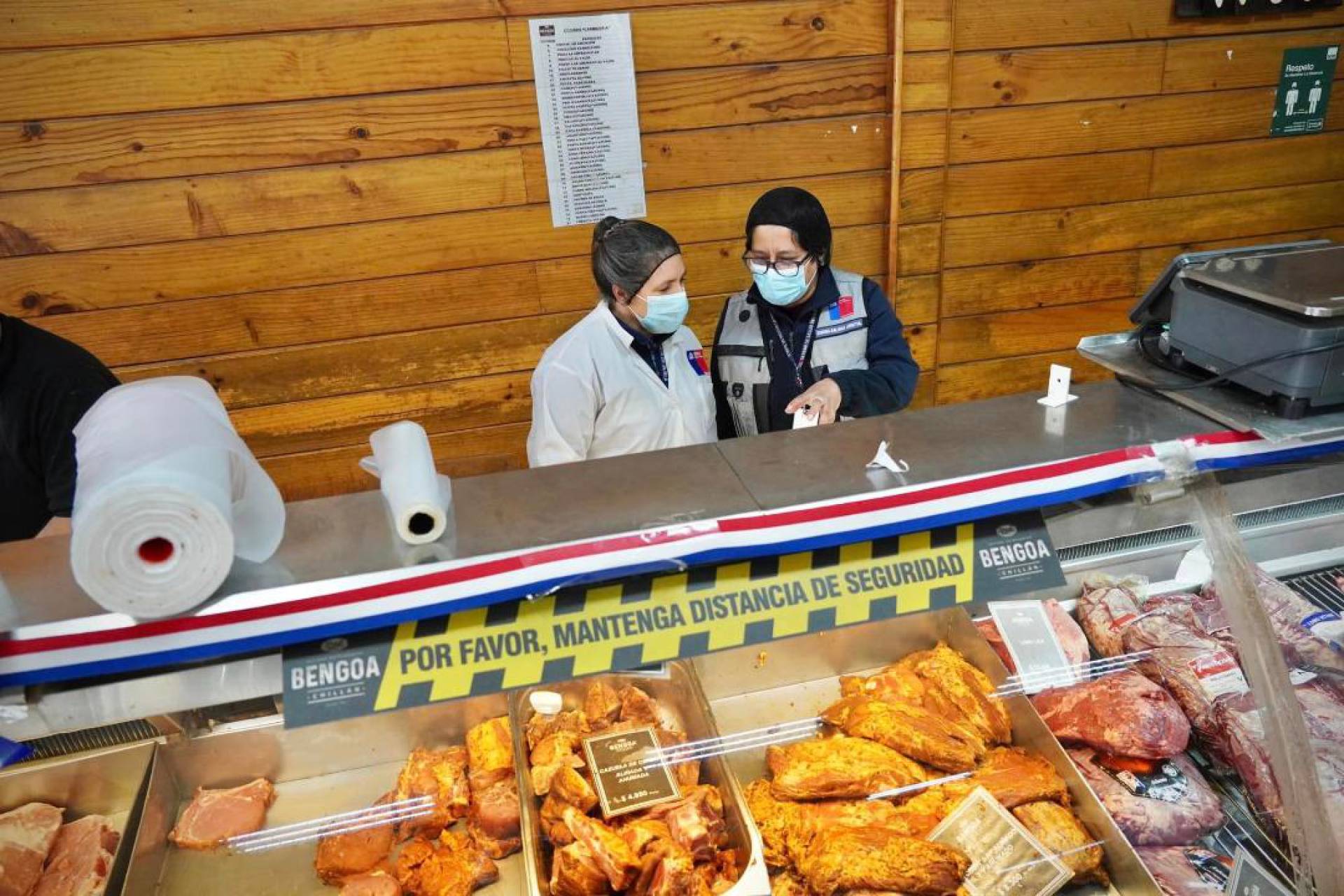 Seremi de Salud decomisó 3 mil 703 kilos de productos cárnicos