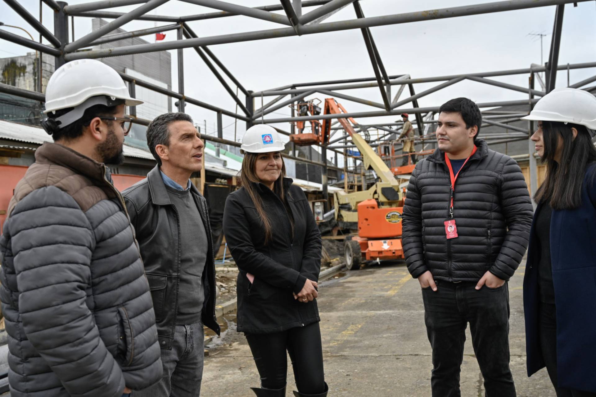 Cuatro proyectos municipales apoyados por el GORE fueron visitados por el alcalde Camilo Benavente junto a directores de entes municipales