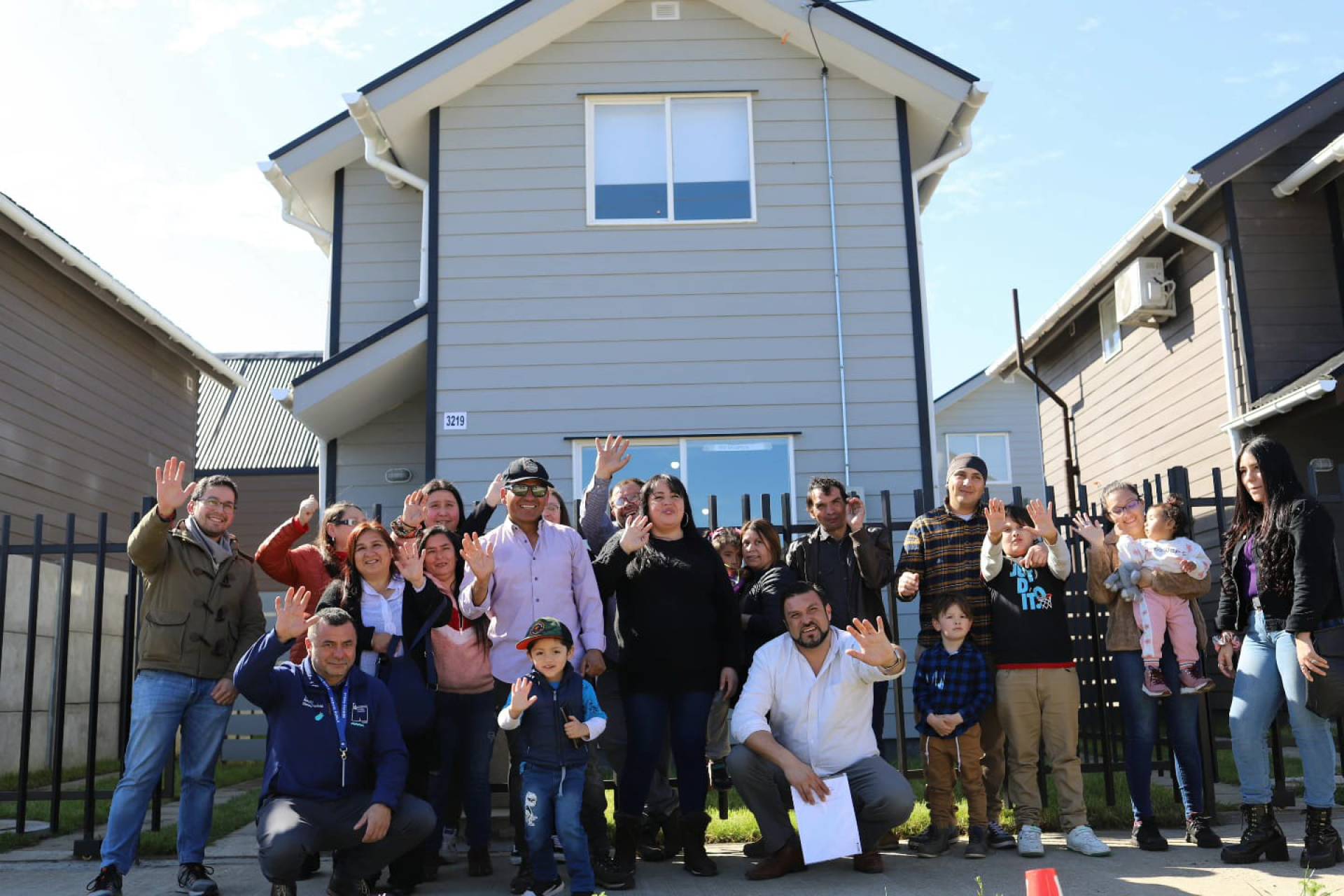 Familias de campamentos son incorporadas a proyecto habitacional y logran su vivienda propia