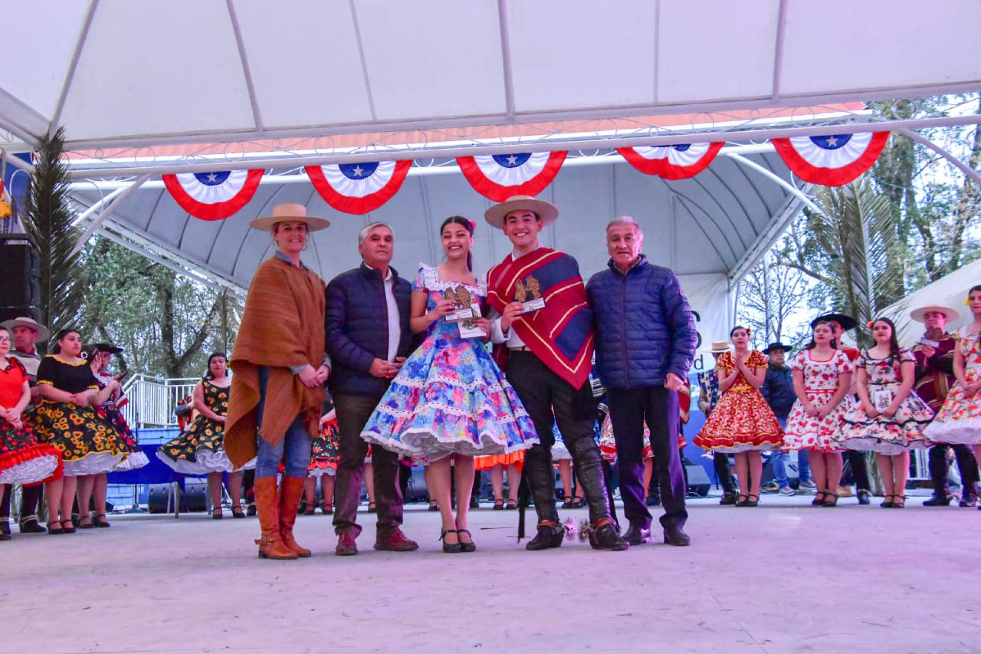 Con Masivo de Cueca y Caravana Chichera cierran las Fiestas Patrias en San Nicolás