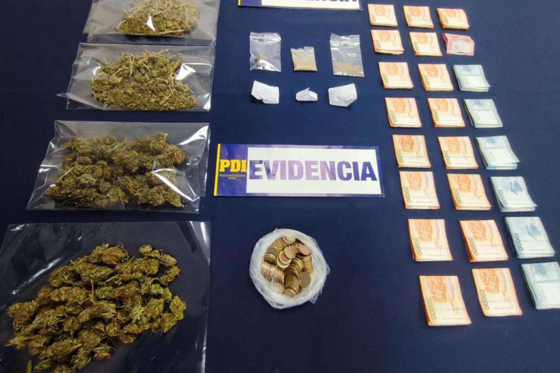 PDI detuvo a adolescente que vendía droga en céntrica plaza ubicada a metros de colegios y liceos