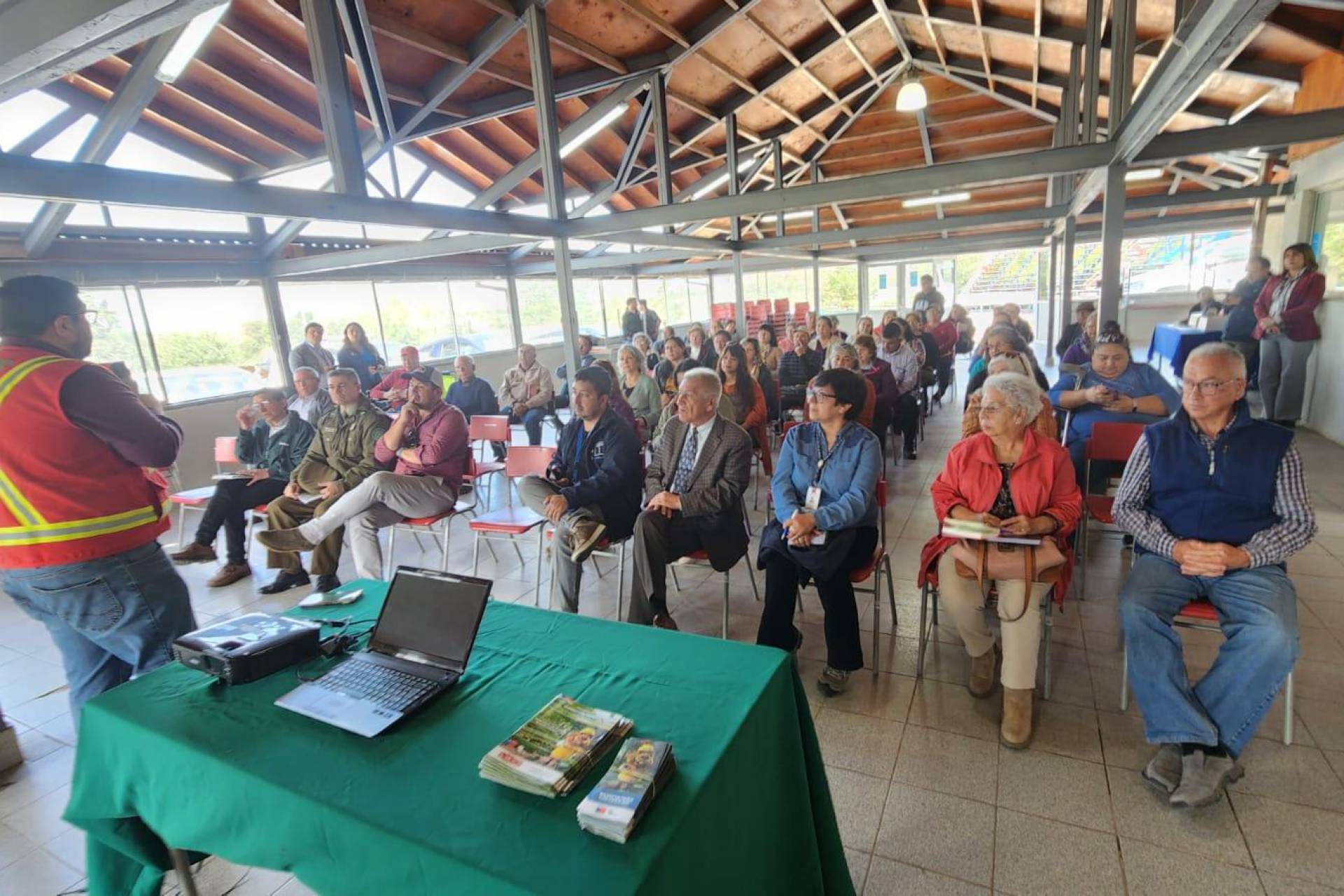 Con charla informativa y cortafuegos San Nicolás inicia medidas preventivas contra incendios forestales