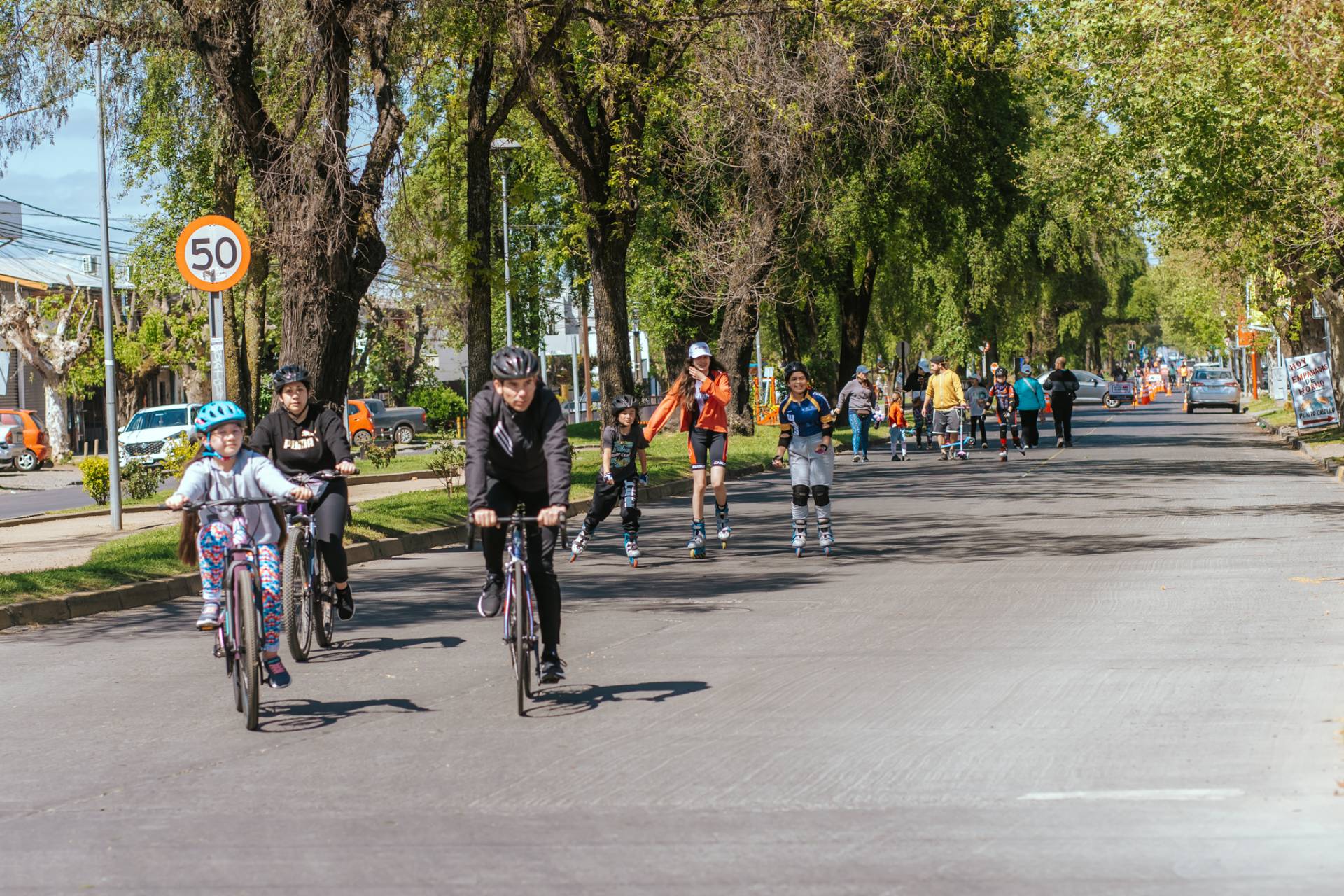 Más de 4.500 personas han participado de la jornada de deporte y recreación “Activa Tu Domingo”