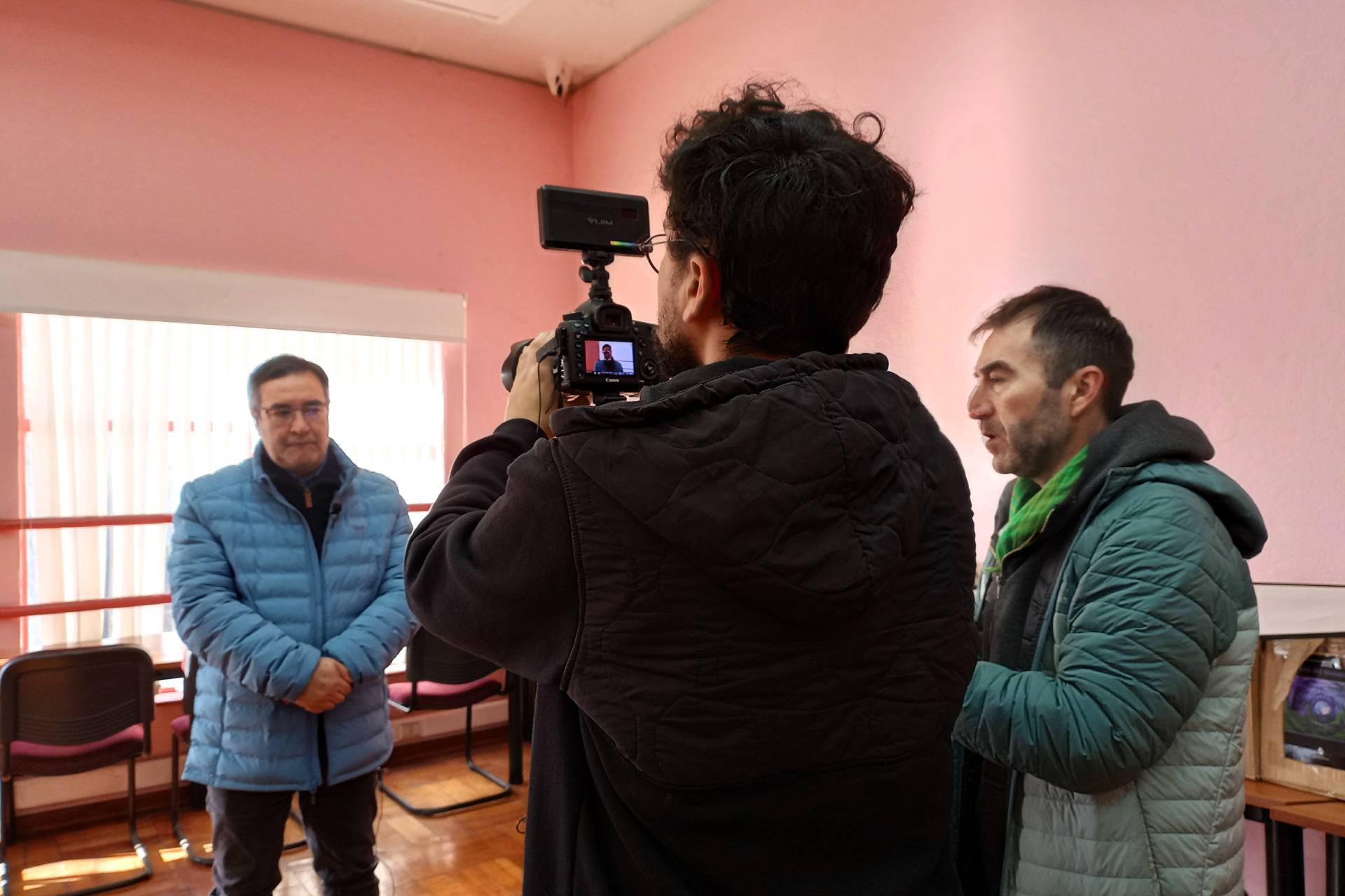 Se estrena documental del pintor chillanejo Cristián Bravo
