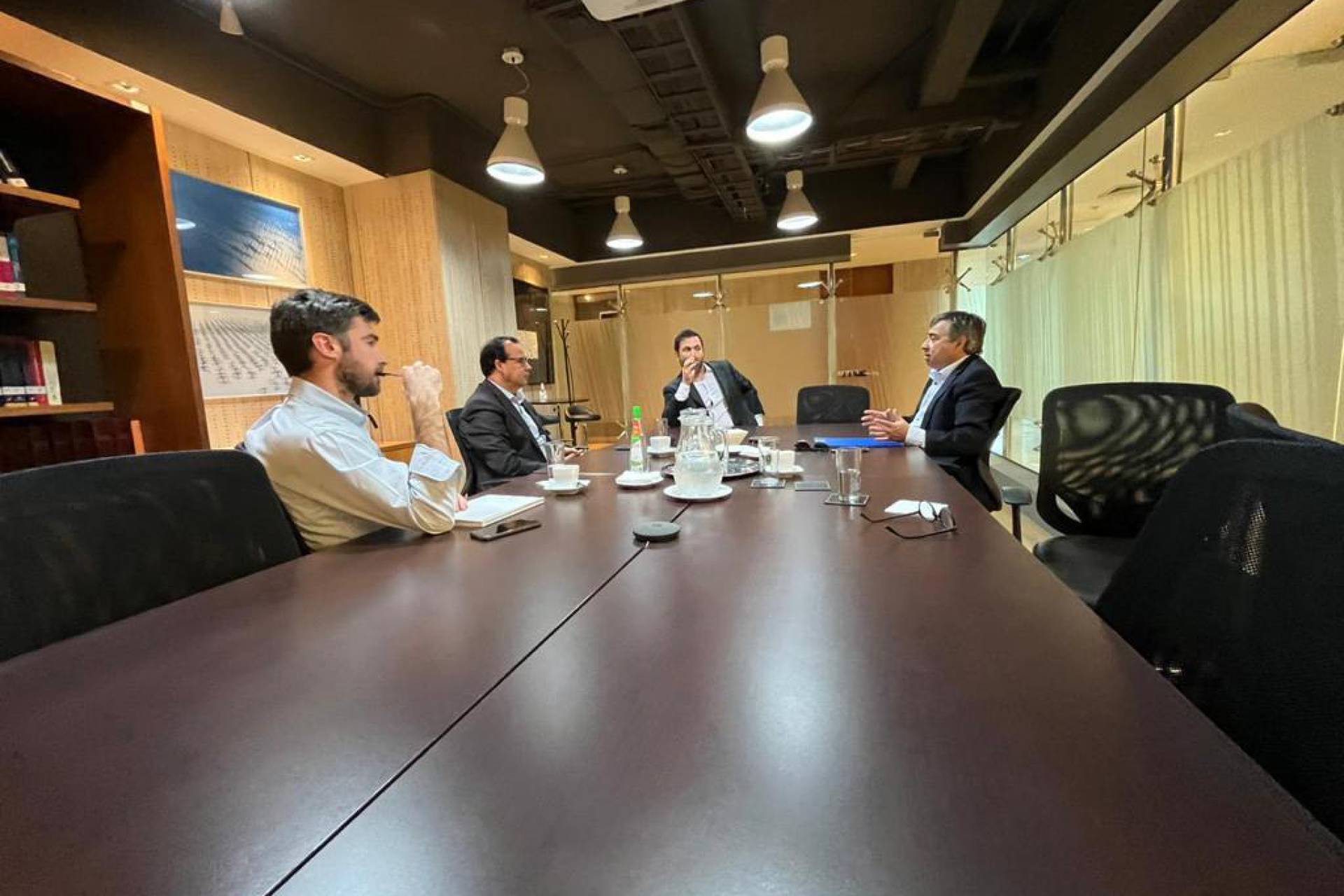 Alcalde de Chillán Viejo se reúne con el presidente del Consejo para la Transparencia para presentar avances en transparencia y el programa de gas.