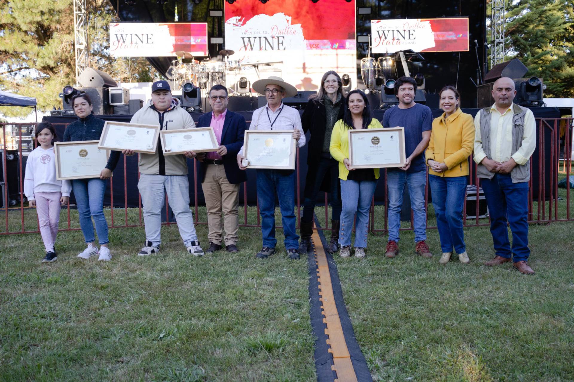 "PAÍS ROSADO" DE VIÑA QUINTA ROSA RECIBIÓ LA MEDALLA AZUL POR EL MEJOR EJEMPLAR DEL CONCURSO DEL VINO QUILLÓN 2023