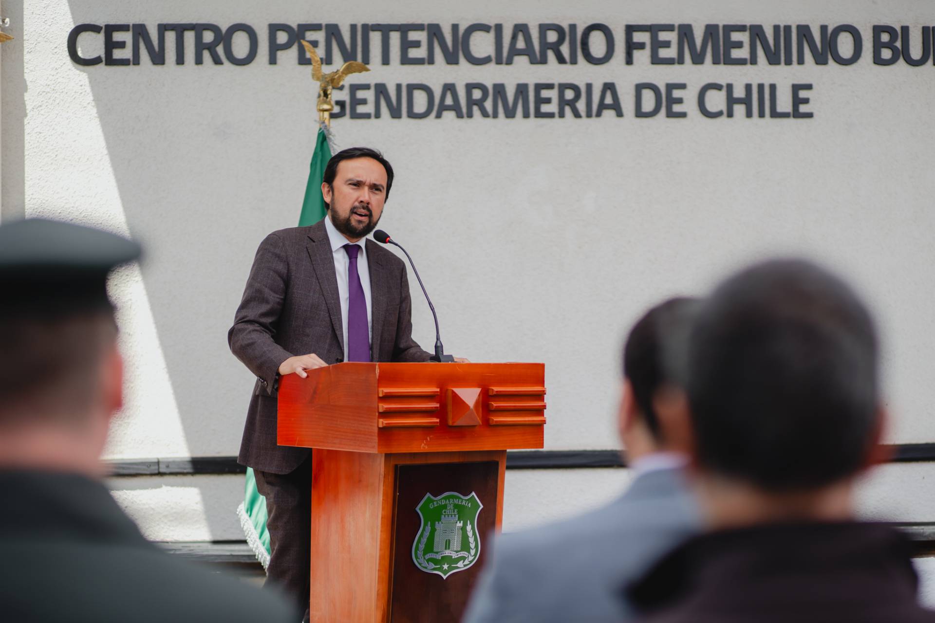 Ministro de Justicia y Gobernador de Ñuble inauguran moderno centro penitenciario femenino en Bulnes