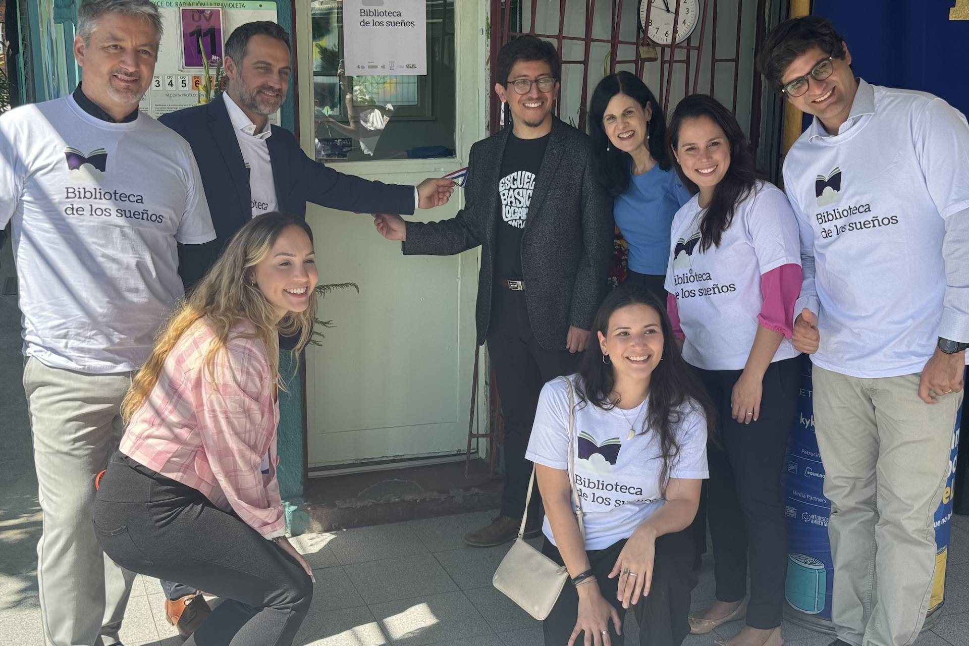 Banco Social de Latas finaliza campaña 2023 y premia la Escuela Básica Locarno como ganadora de la nueva Biblioteca de Los Sueños
